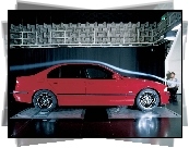 Czerwone, BMW 5, Tunel Aerodynamiczny