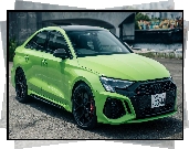Zielone, Audi RS 3, Sedan