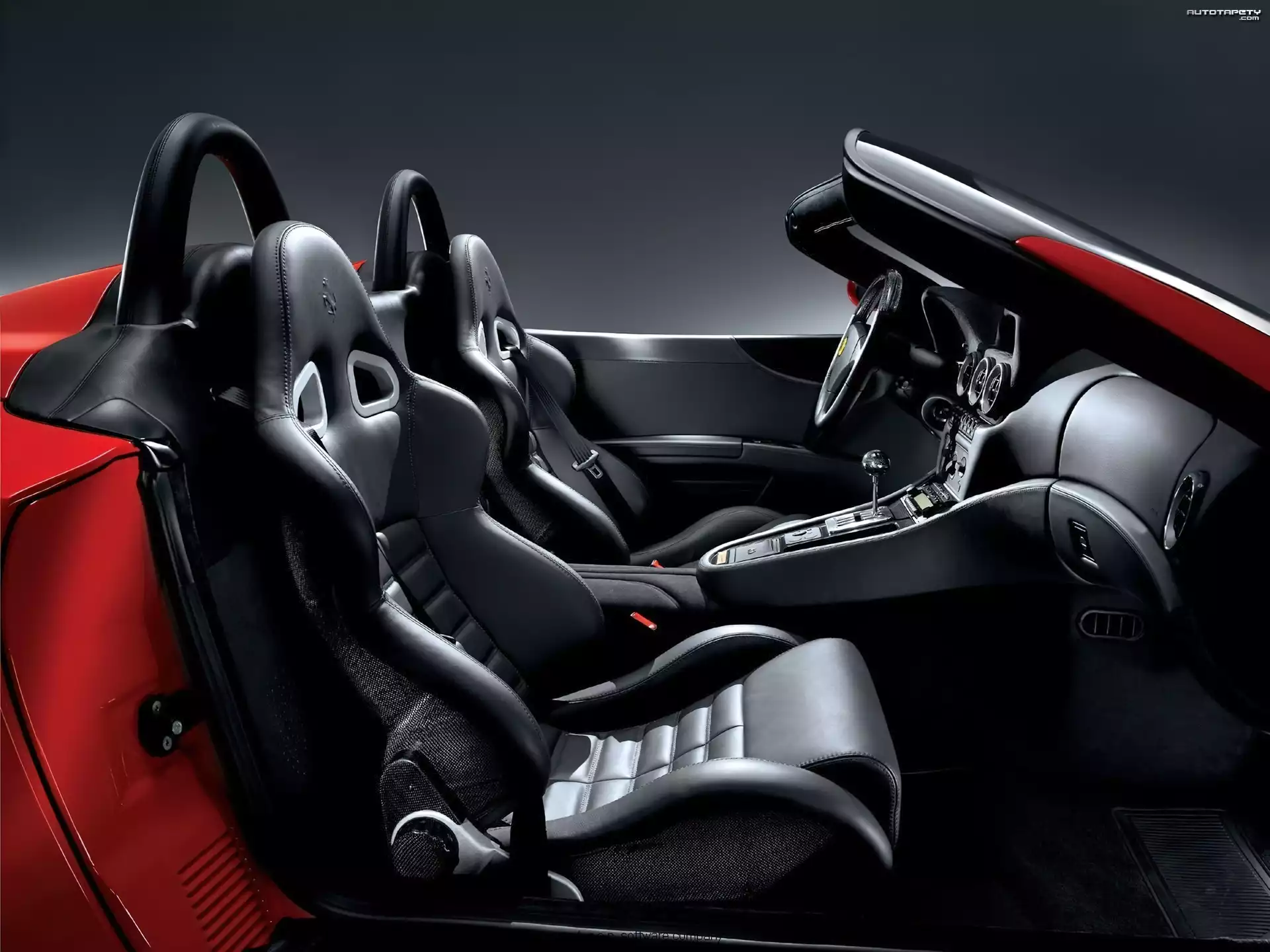 Ferrari 550, Wnętrze