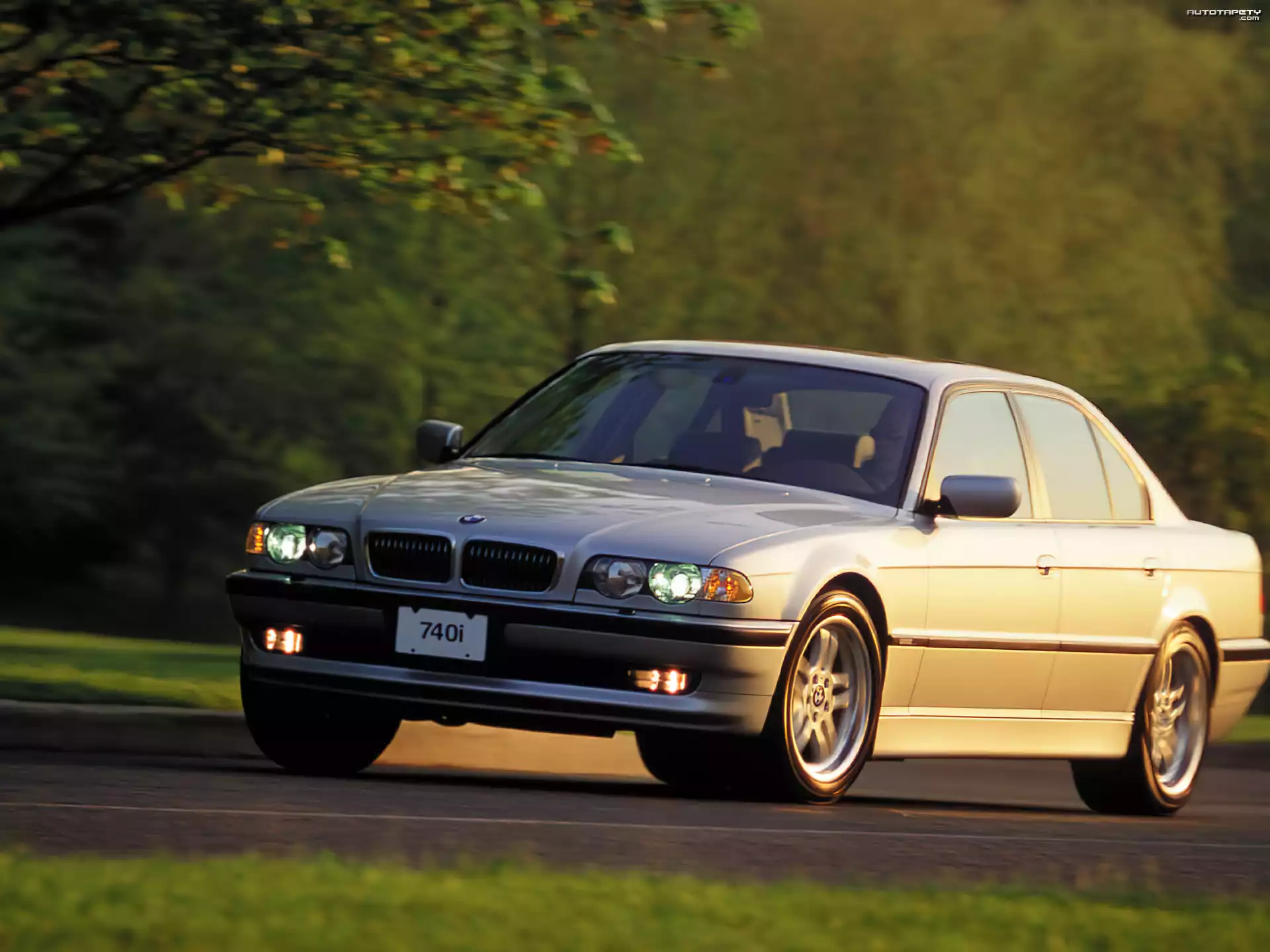 740i