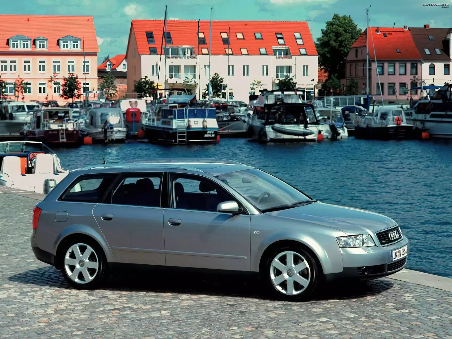 Audi A4, Jachty
