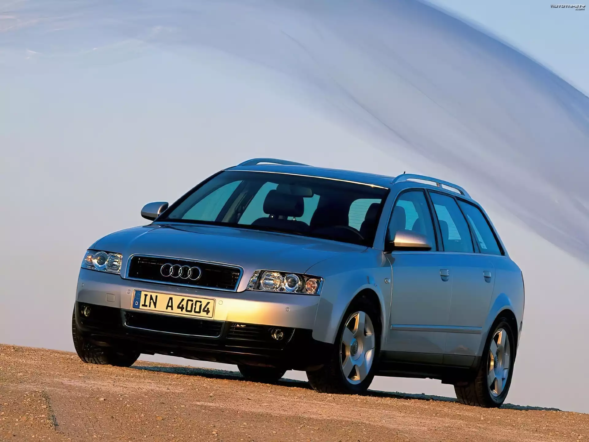 A4, Avant
