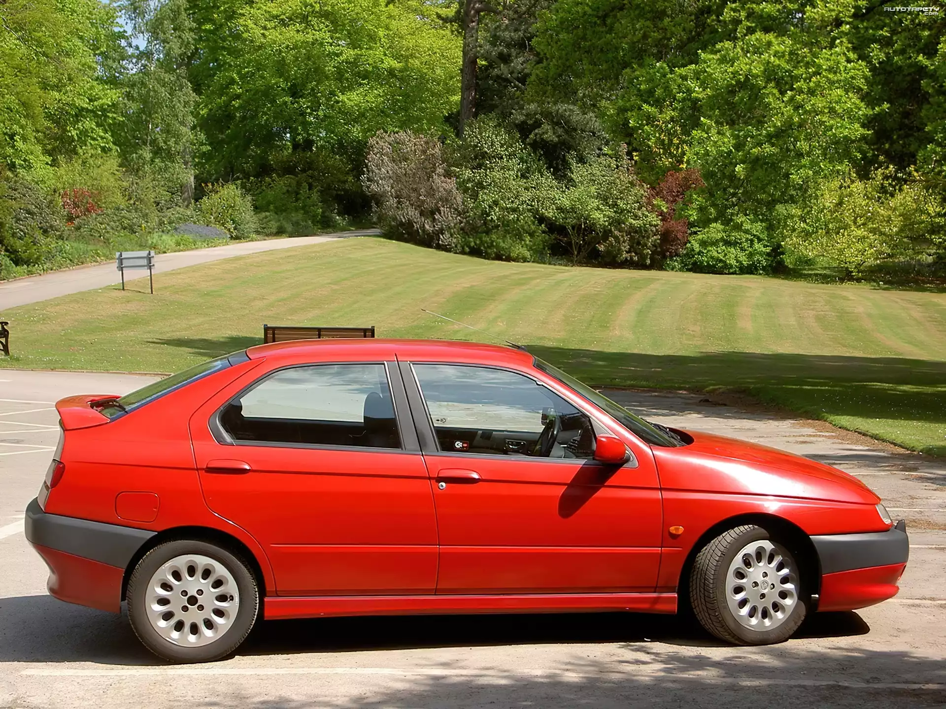 Alfa Romeo 146, Bok, Prawy