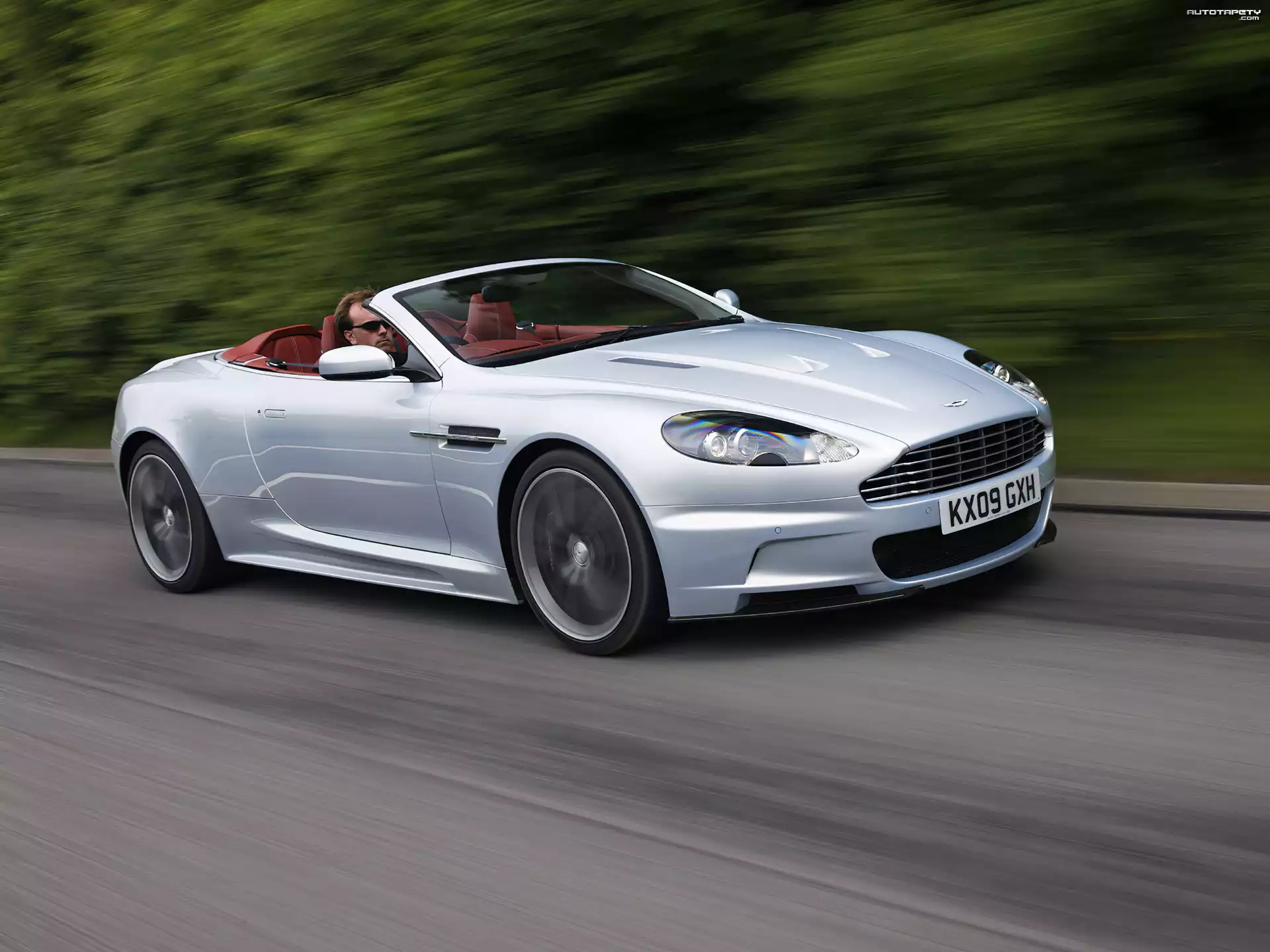 Aston Martin DBS Volante, Silnik, V12