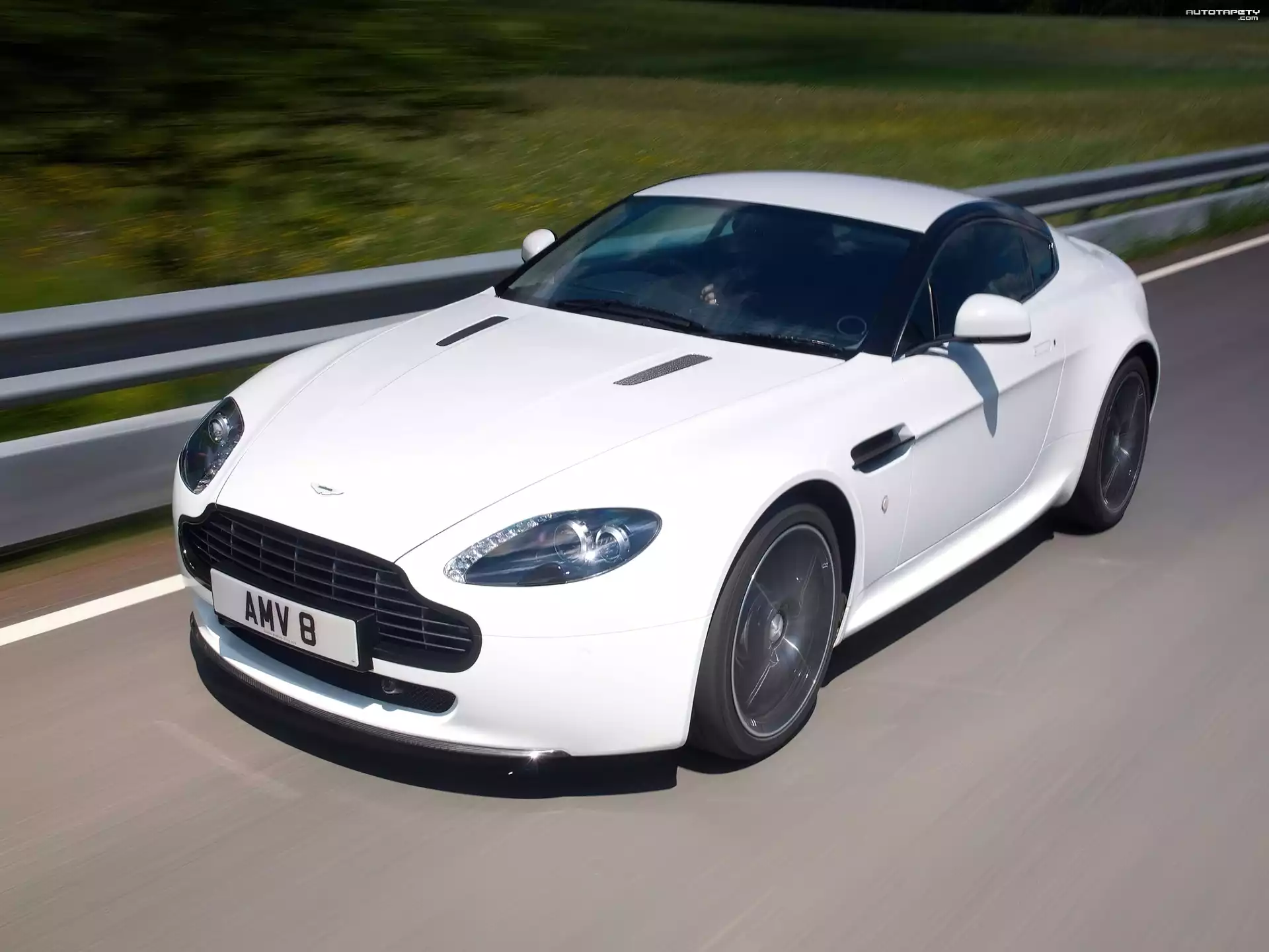 Aston Martin V8 Vantage