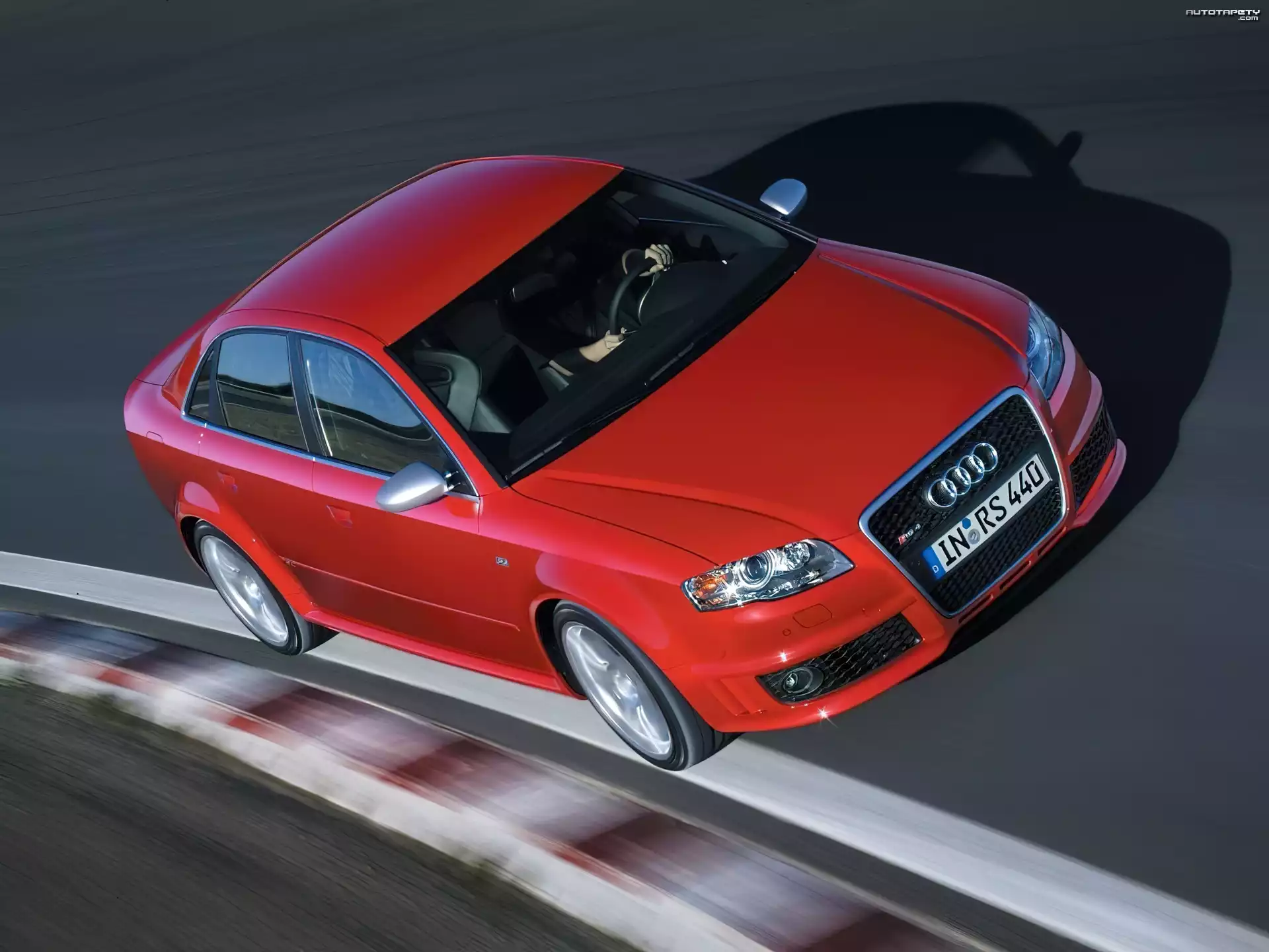 Czerwone, Audi S4