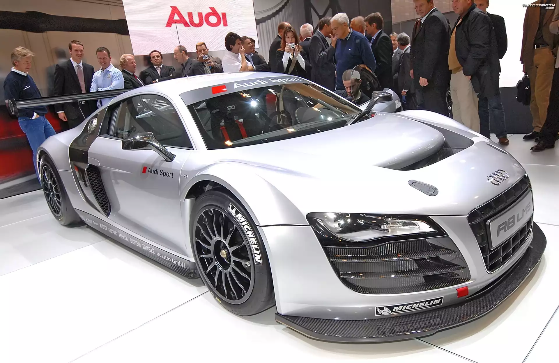 Audi R8, LMS, Sport