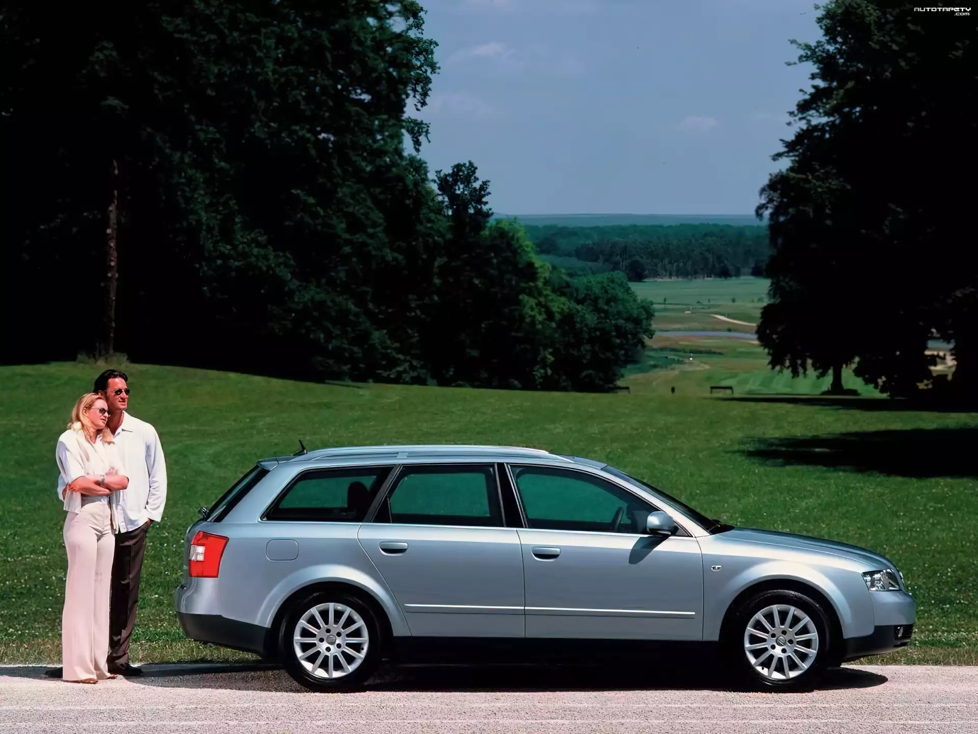 Audi A4, Avant, Prawy Bok
