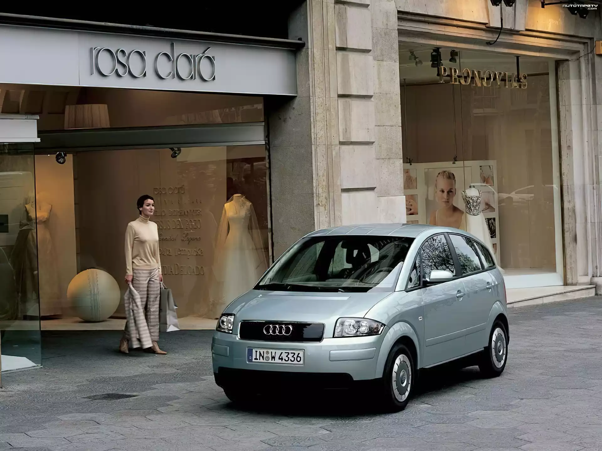 Srebrne, Audi A2