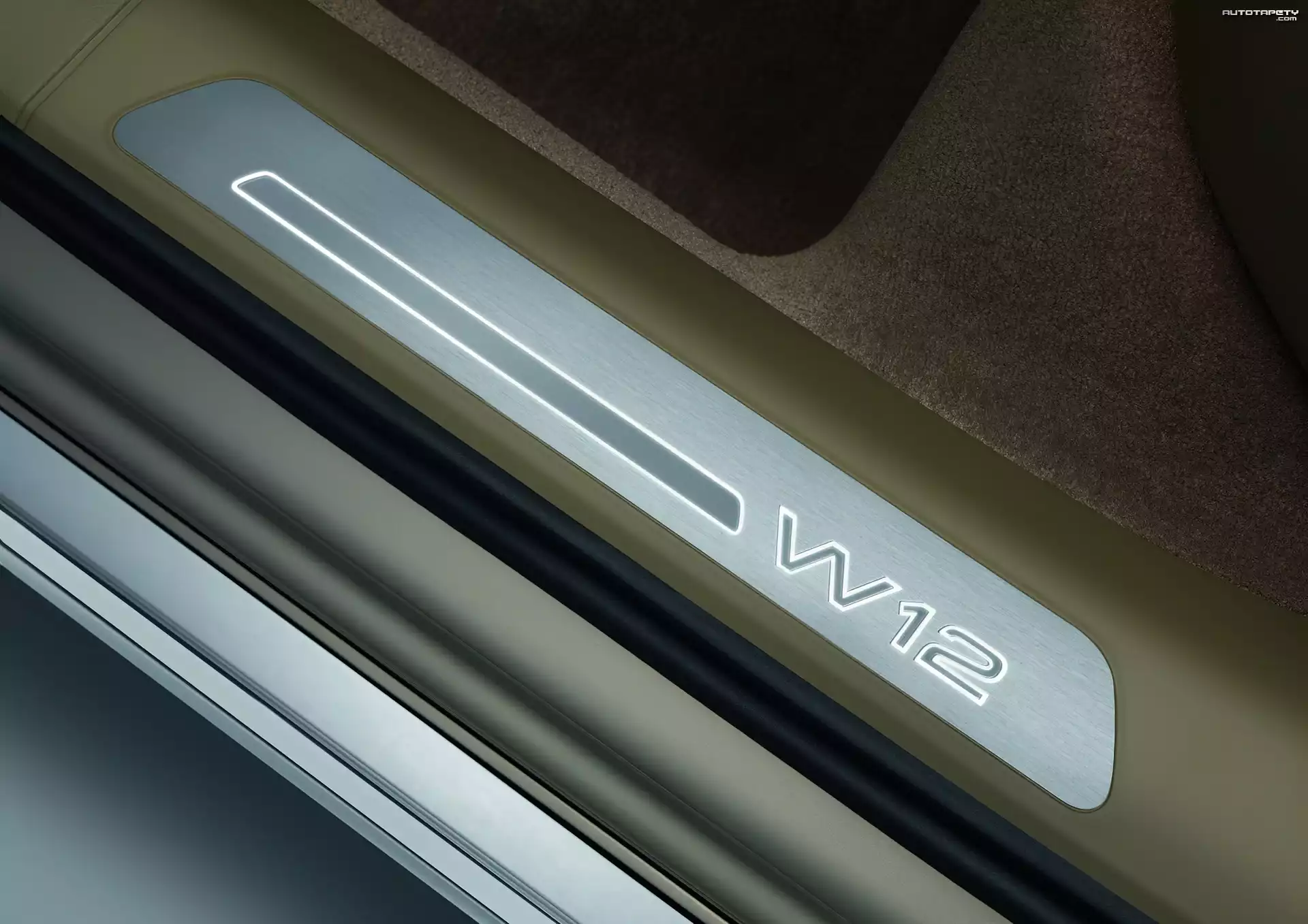 Audi A8 D4, W12, Próg