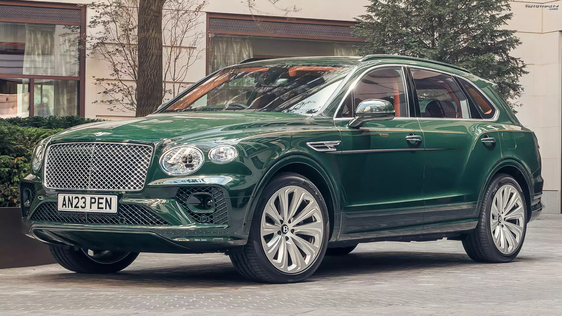 Bentley Bentayga, Hybryda
