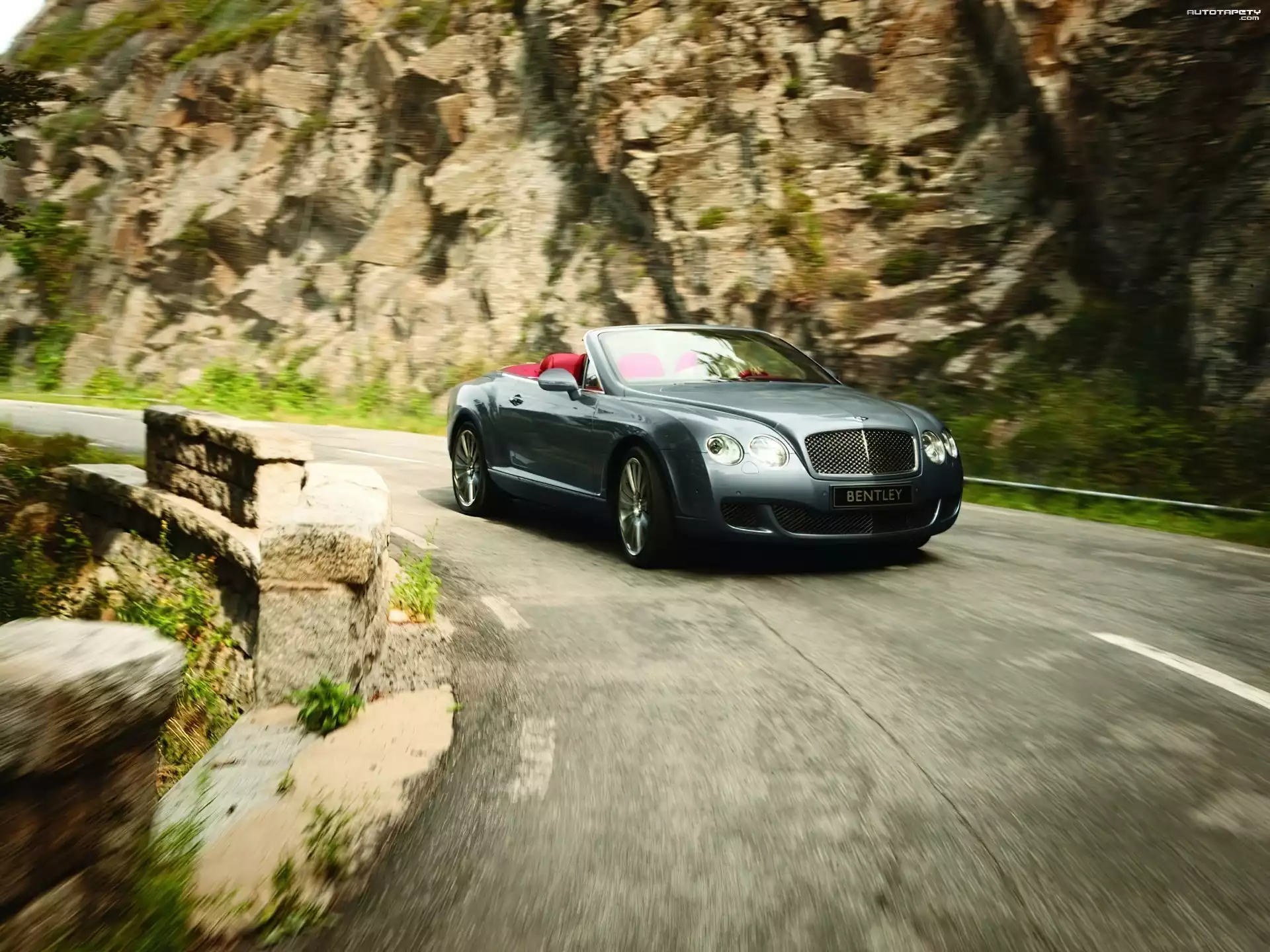 Bentley Continental GTC, Ostry, Zakręt