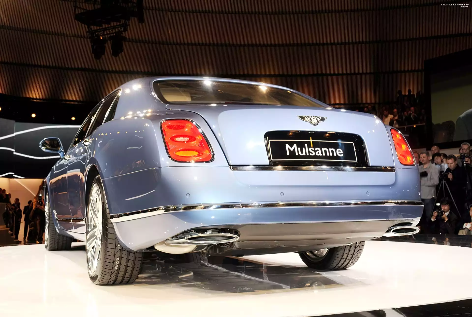 Bentley Mulsanne, Układ, Wydechowy
