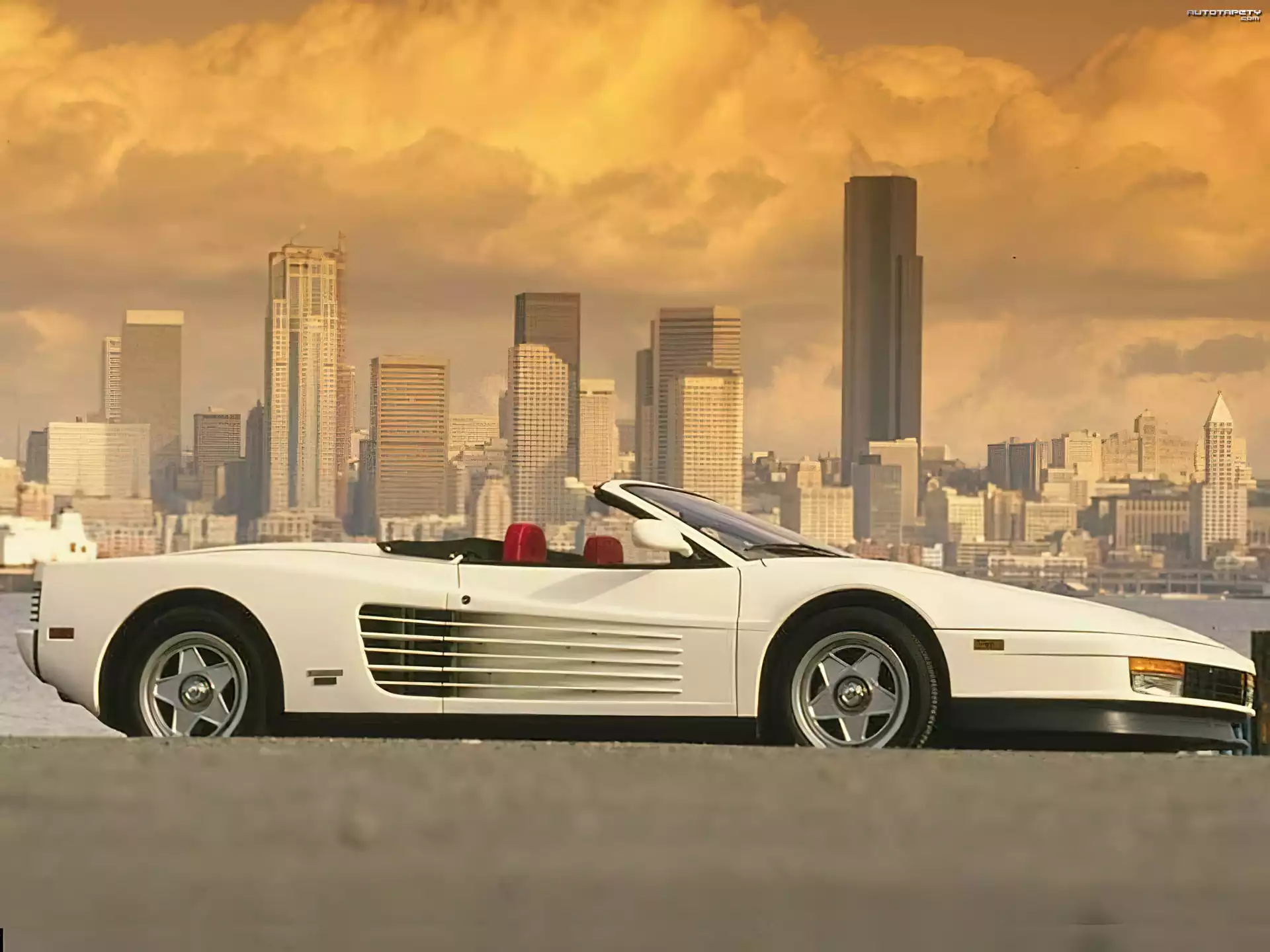 Białe, Ferrari Testarossa, Cabrio, Miasto