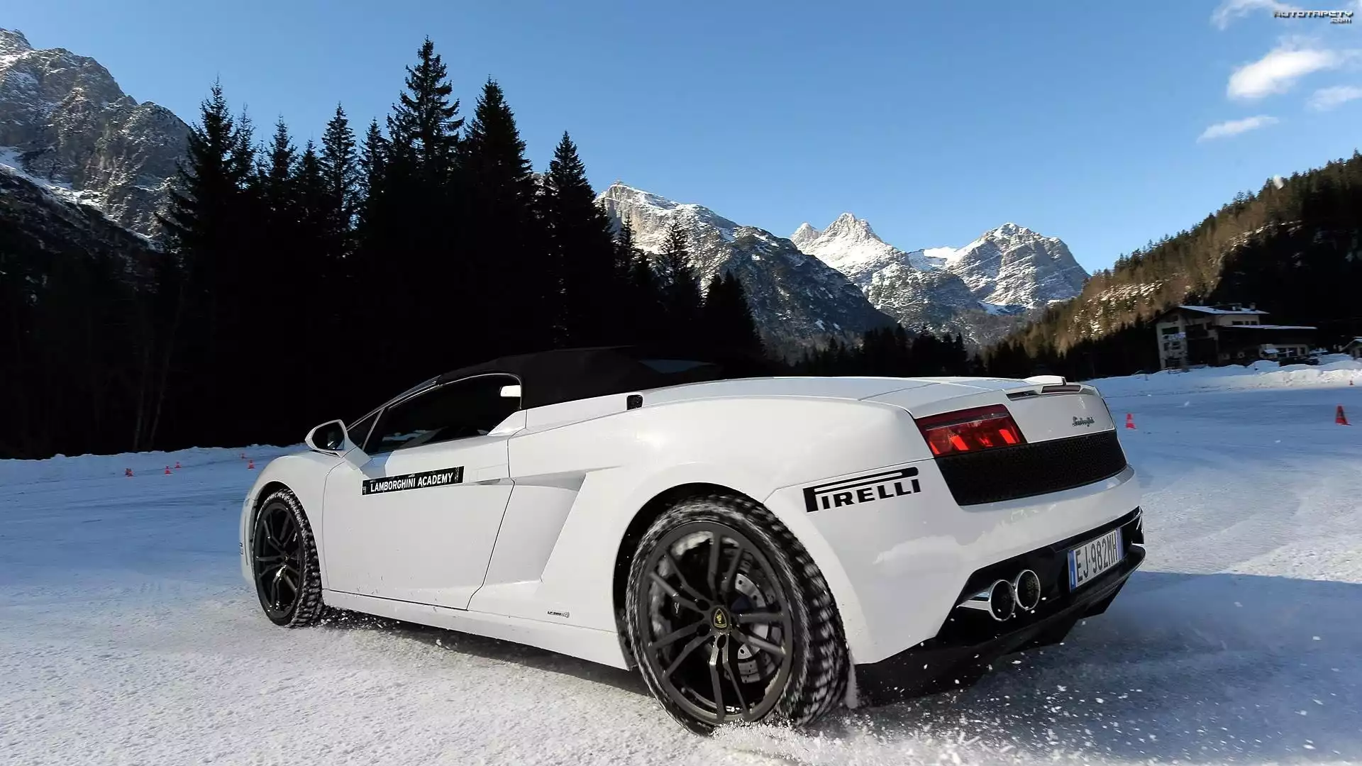 Białe, Lamborghini, Gallardo, Zima, Góry, Drzewa