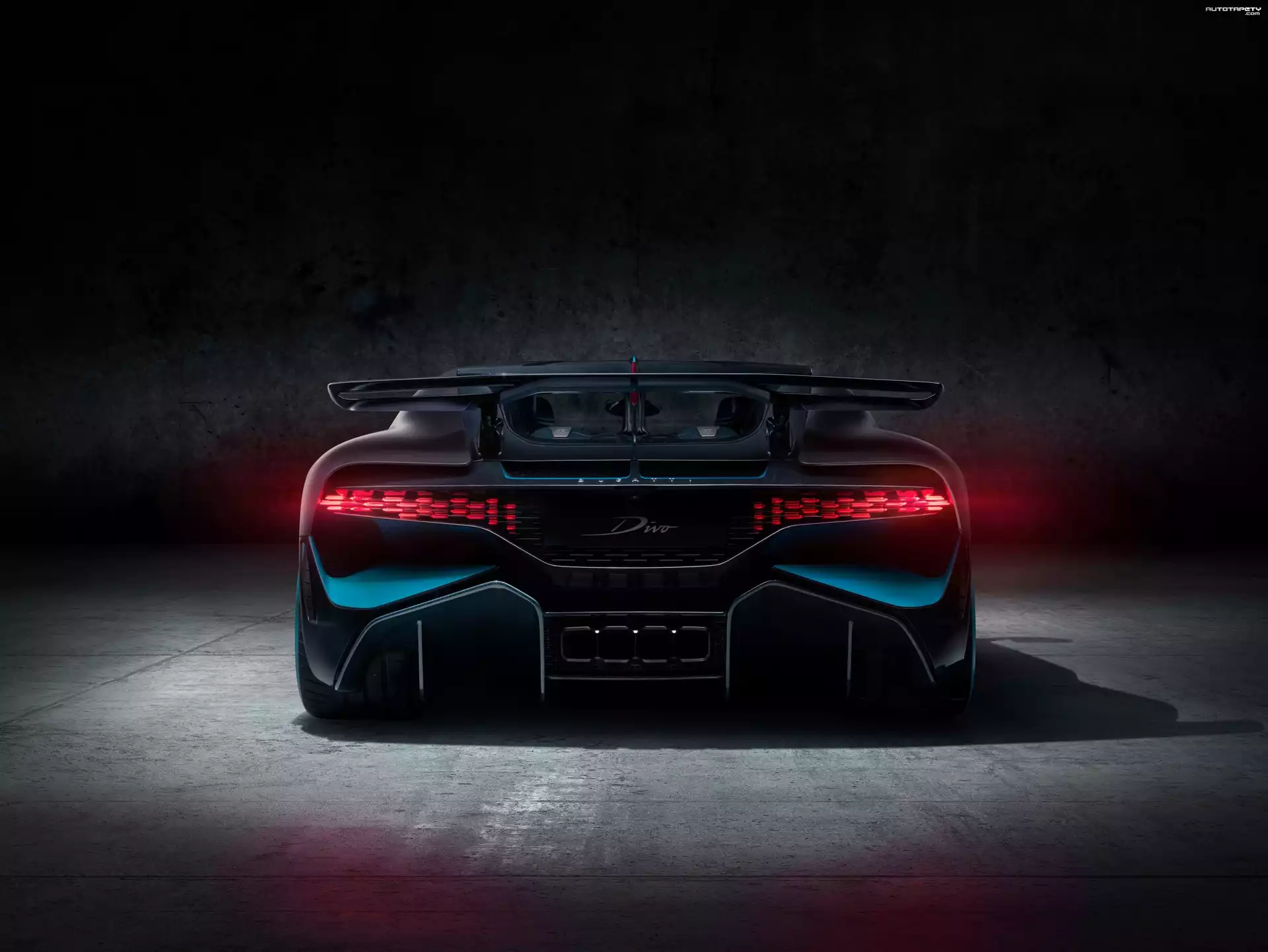 Bugatti Divo, Tył, Światła