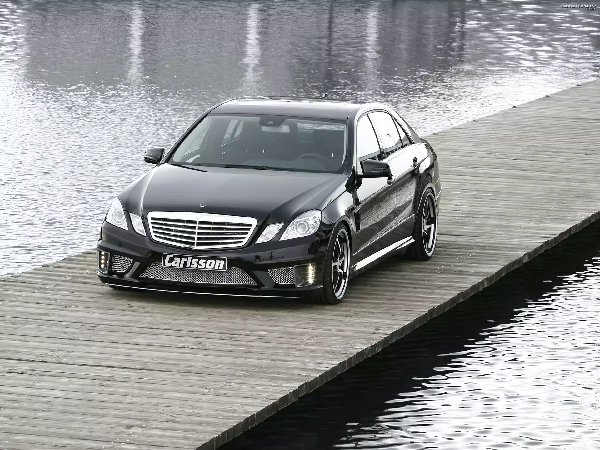 Carlsson, Mercedes W212, Pomost