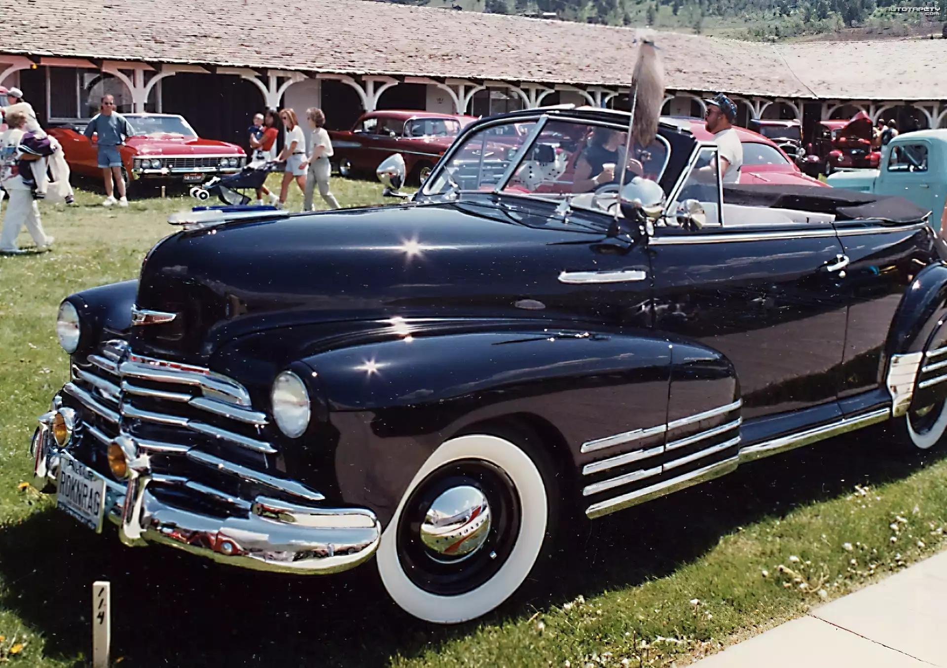 Chevrolet,światła , opony , koła , felgi , maska