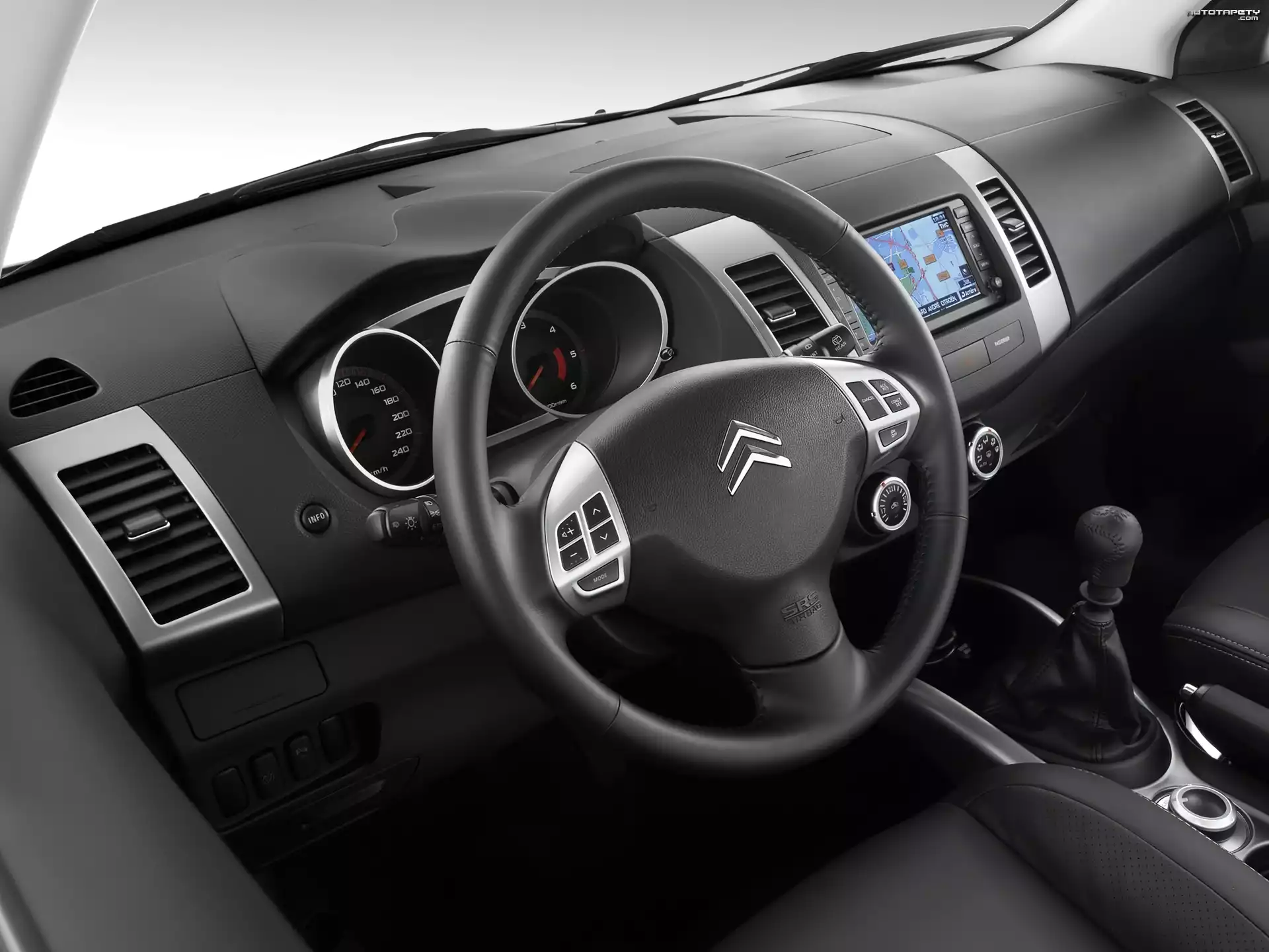 Citroen C-Crosser, Kierownica, Wielofunkcyjna