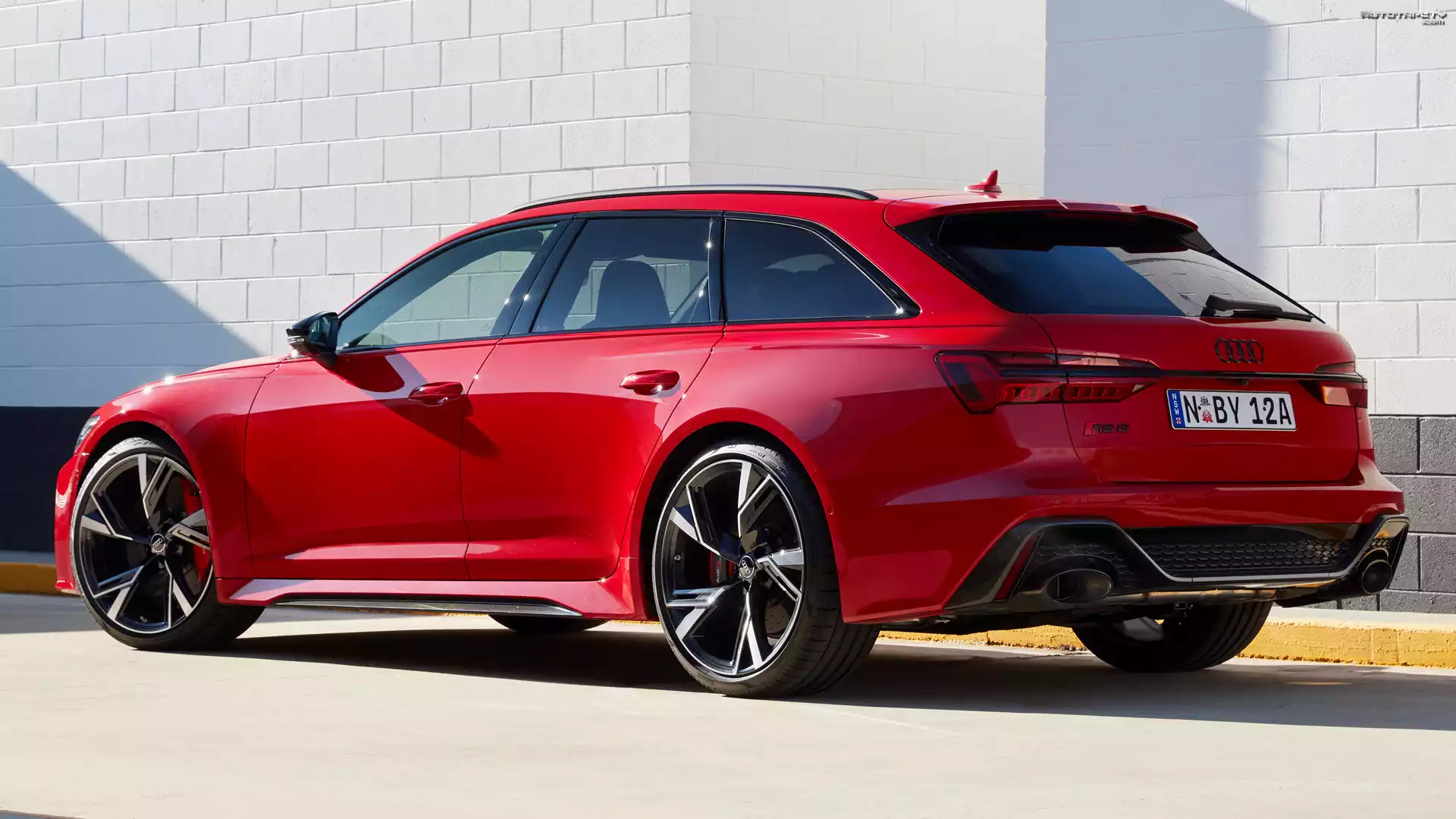 Czerwone, Audi RS 6 Avant