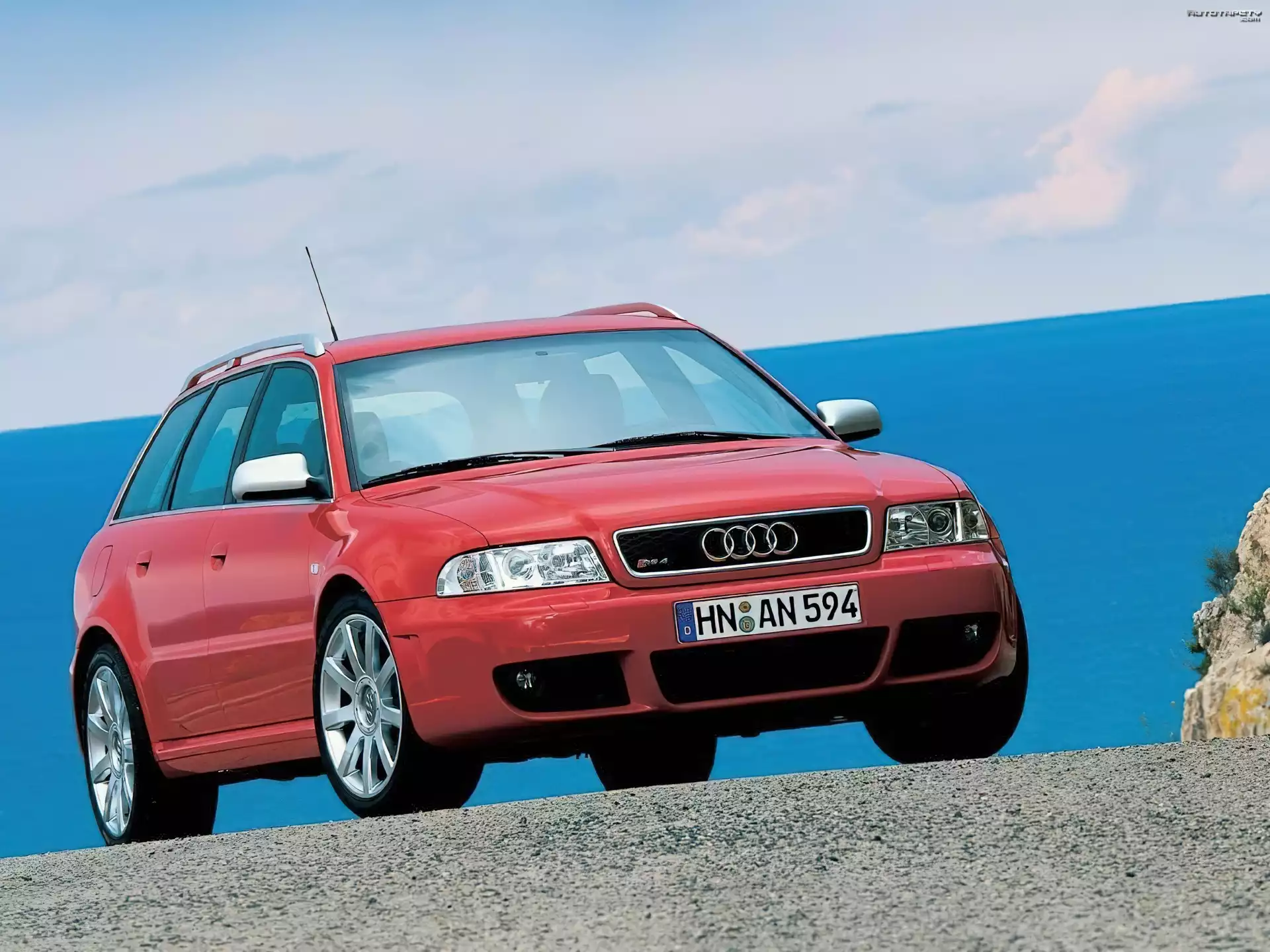 Czerwone, Audi RS4, Avant
