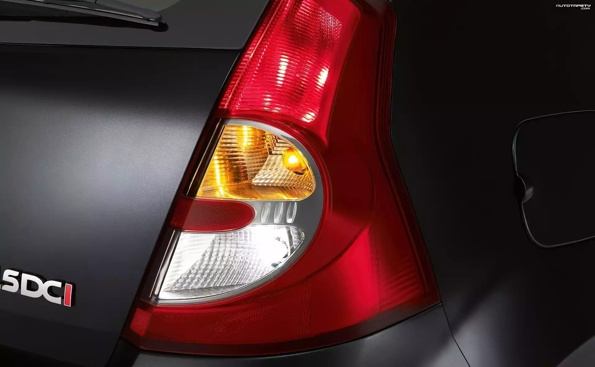 Dacia Sandero, Lampa, Tył