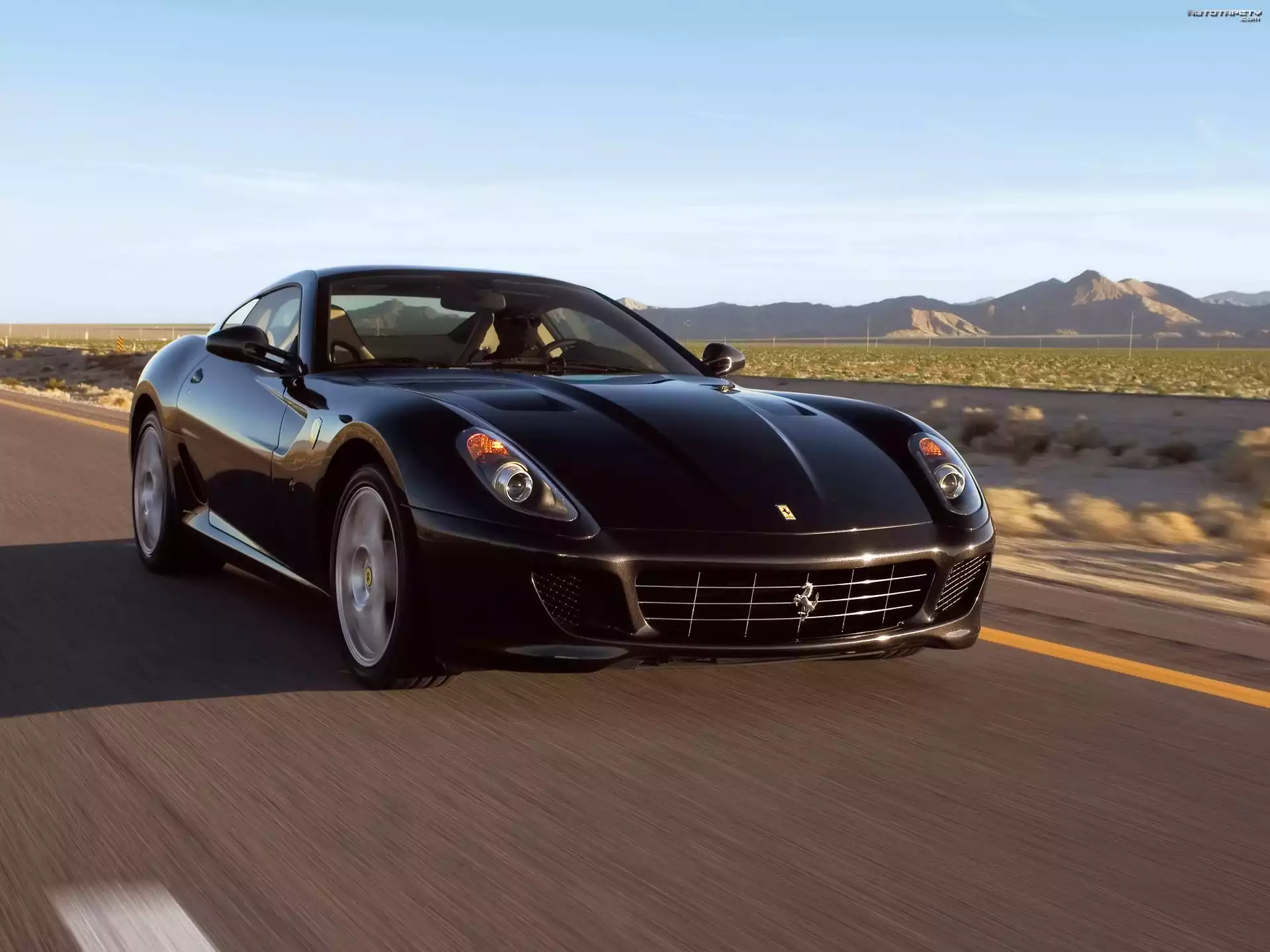 Czarne, Ferrari 599