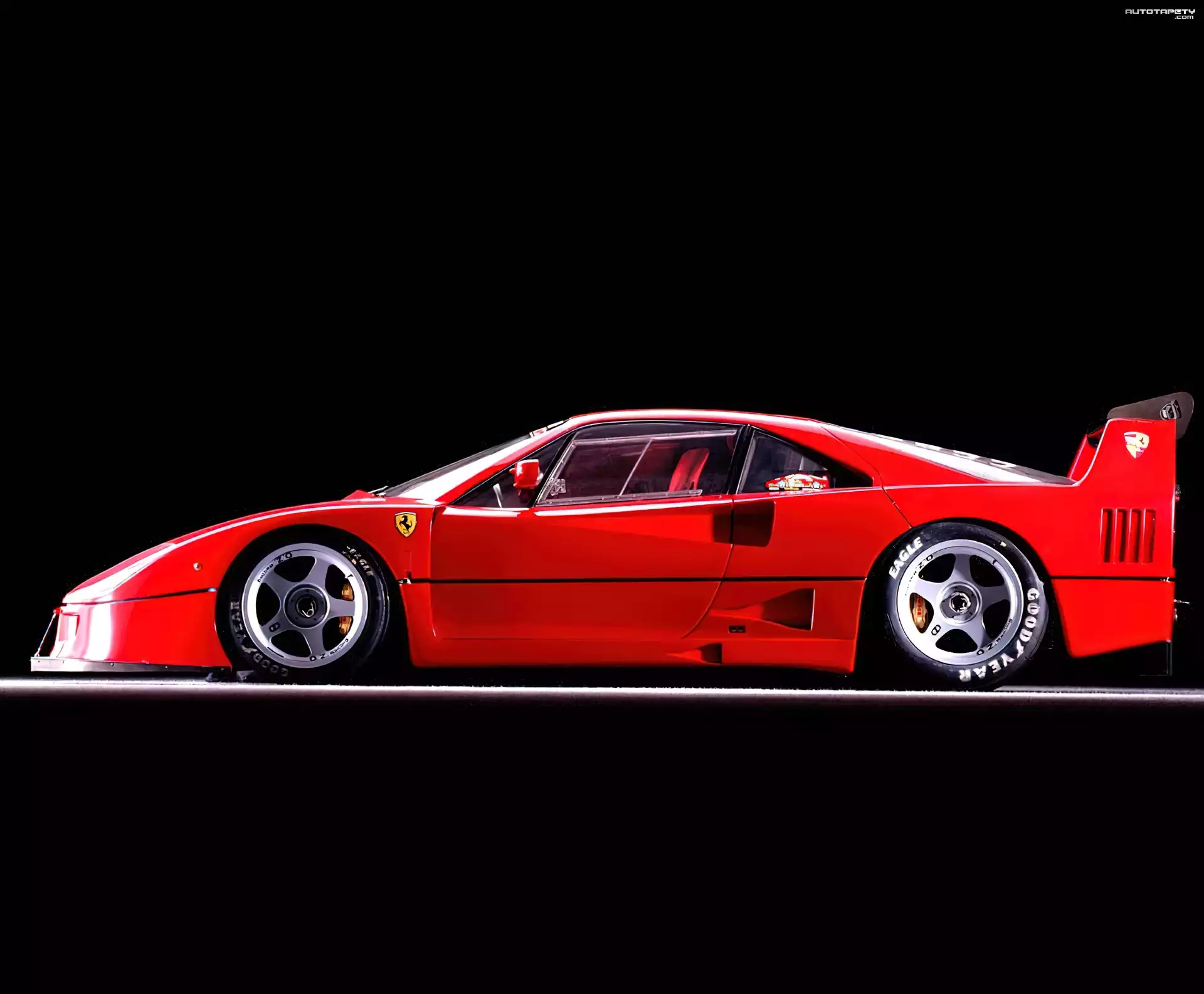 Ferrari F 40, Opony, Goodyear