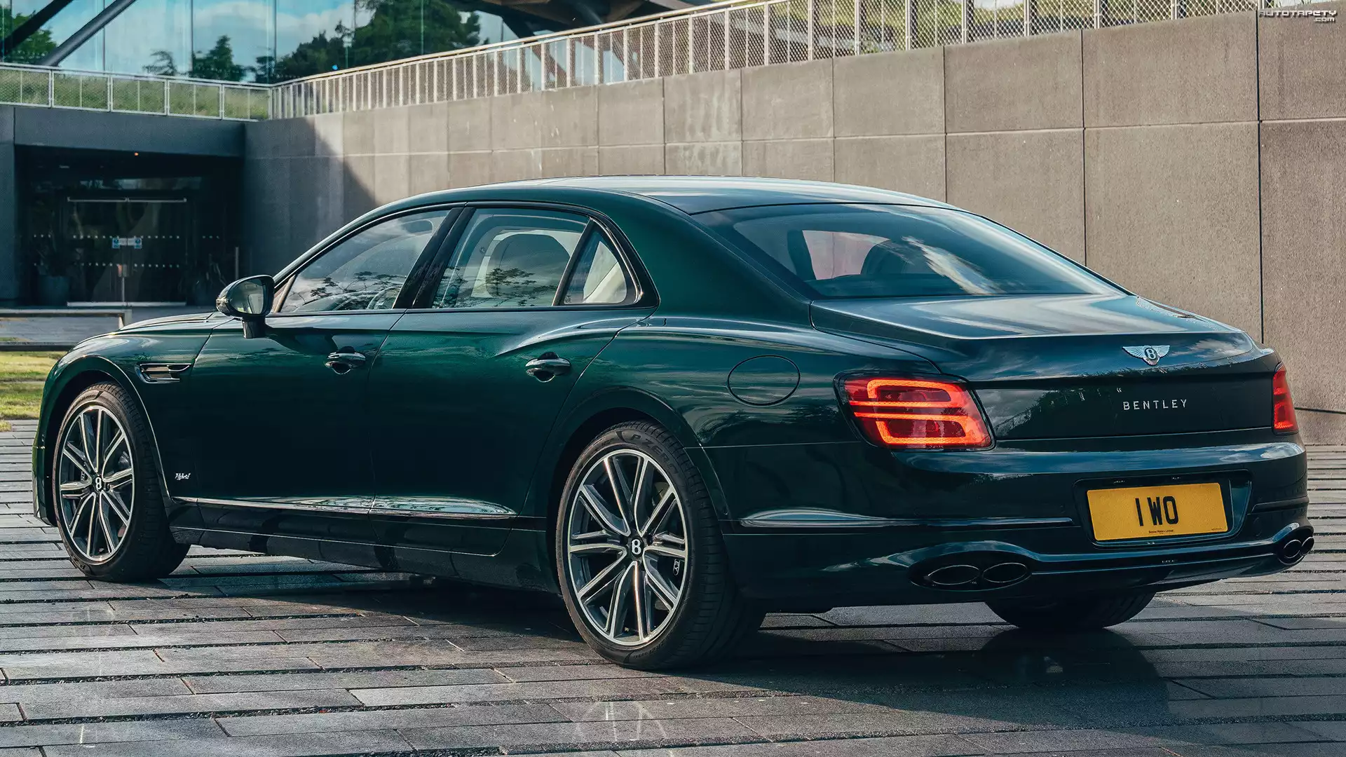 Bentley Flying Spur, Hybryda, 2021