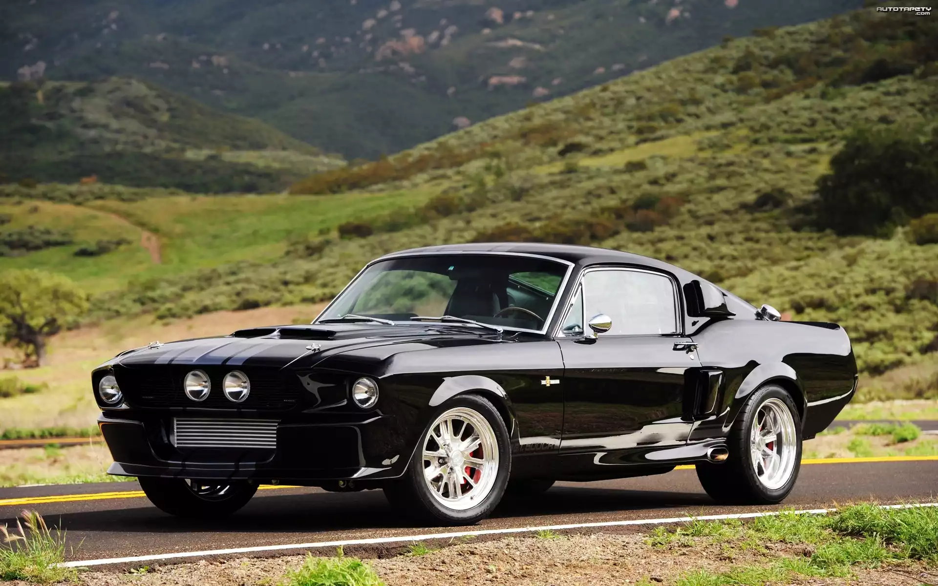 Czarny, Ford Mustang