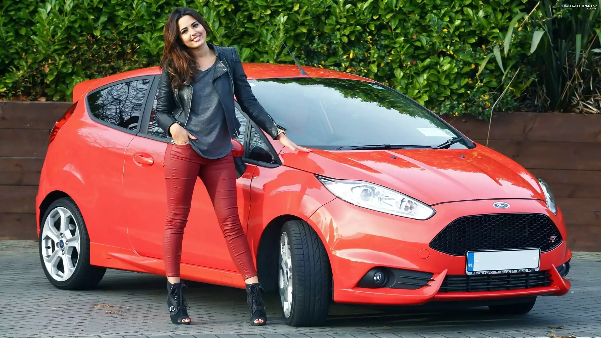 Czerwony, Ford Fiesta ST, 2013, Kobieta, Nadia Forde