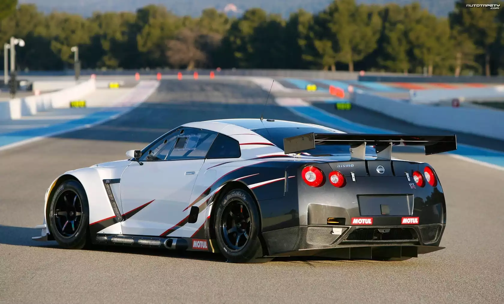Nissan GTR GT1