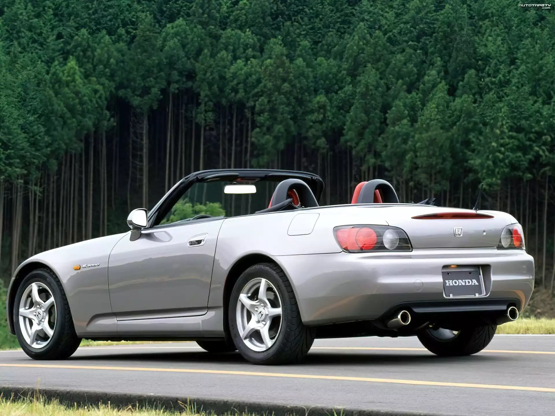 Srebrna, Honda S2000