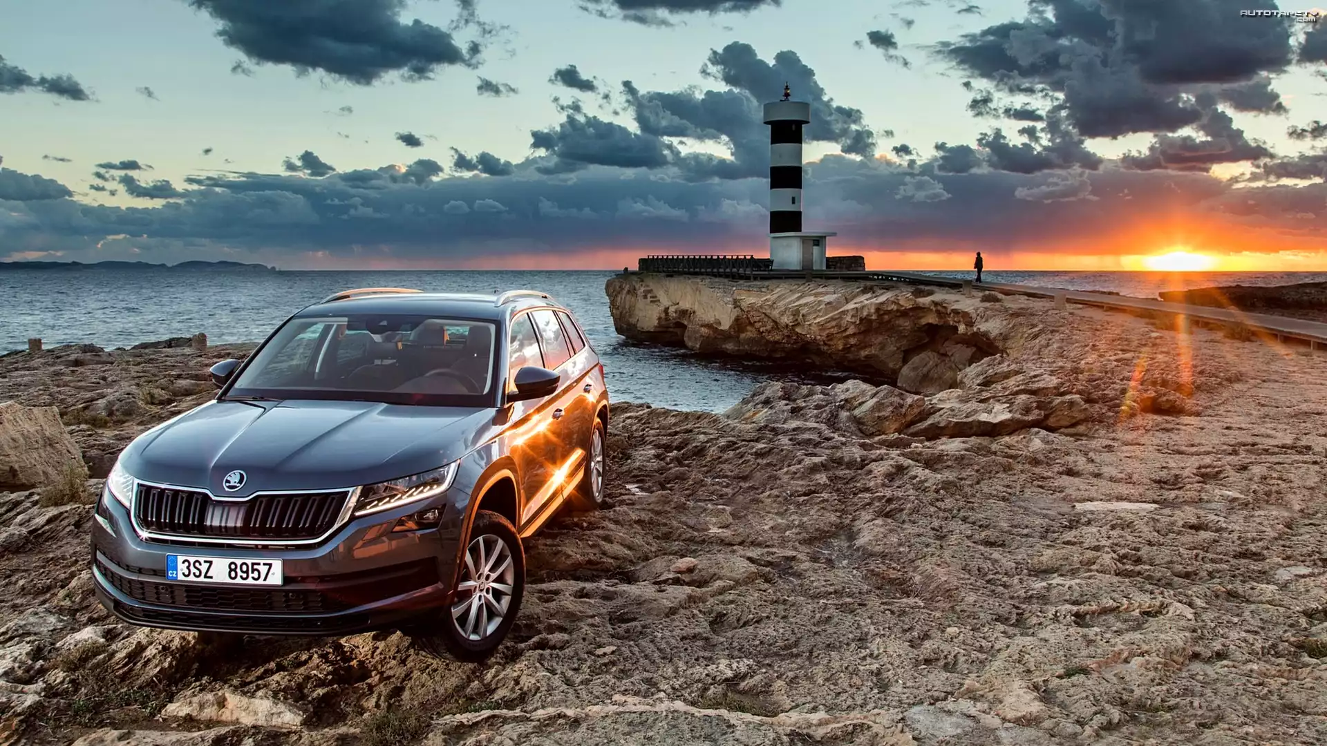 Skoda Kodiaq, Morze, Latarnia, Morska, Zachód słońca