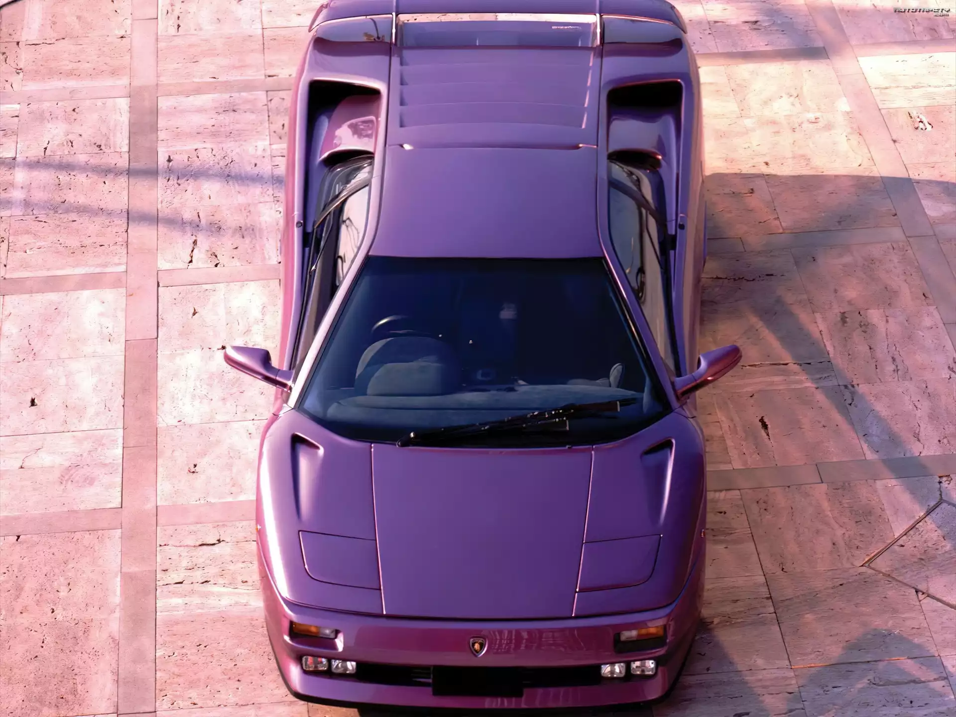 Lamborghini Diablo, Podnoszone, Lampy