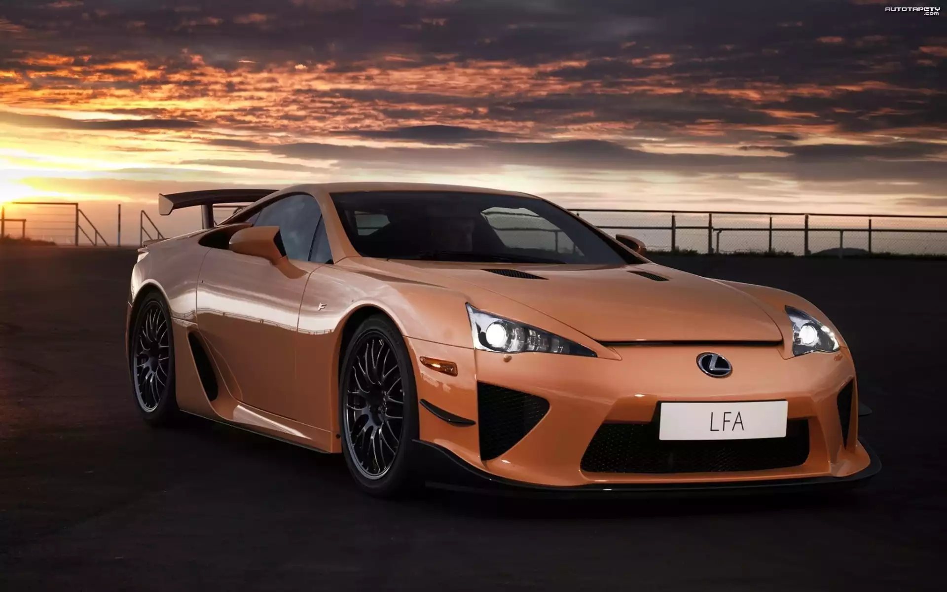 Lexus, LFA