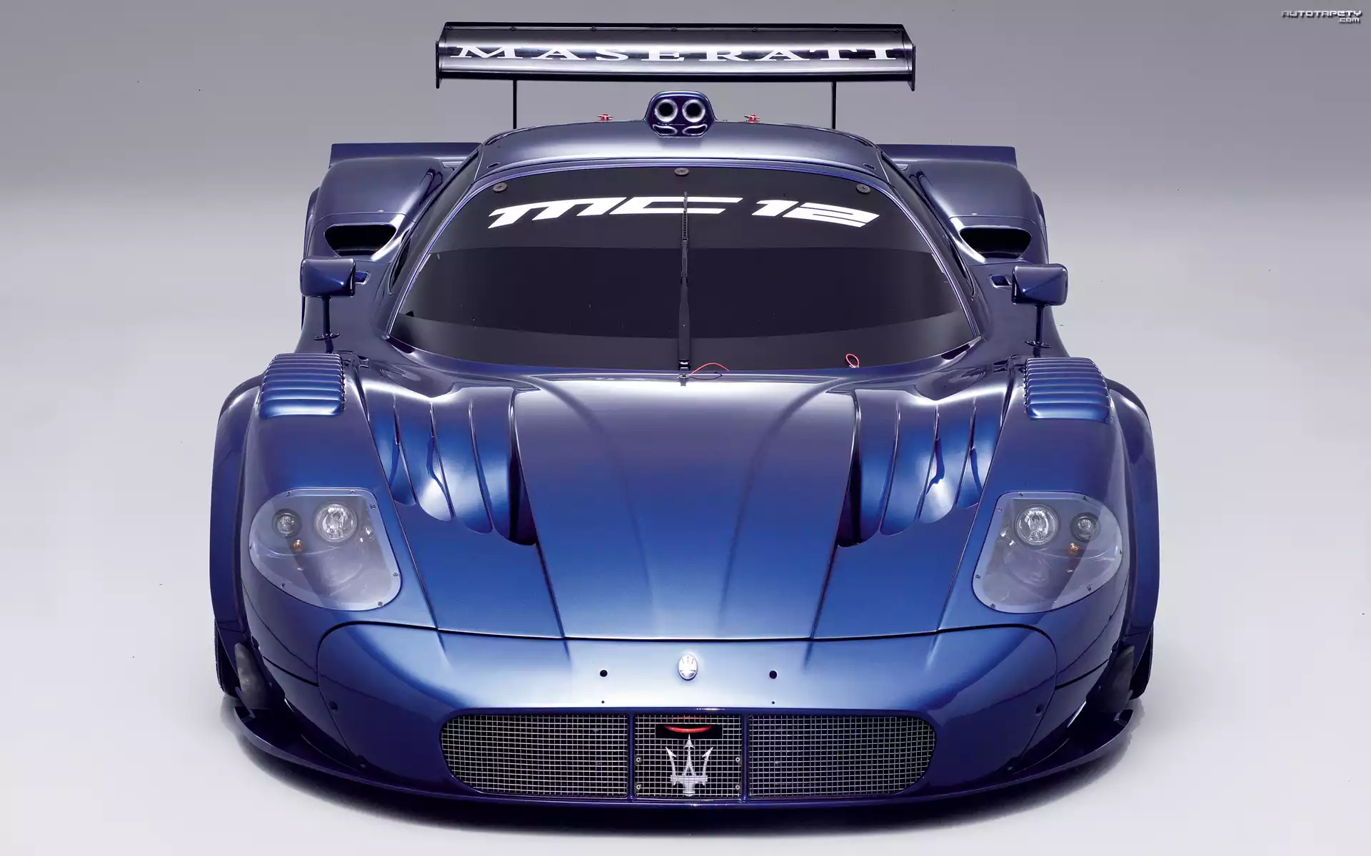 Maserati MC12, Reflektory, Maska
