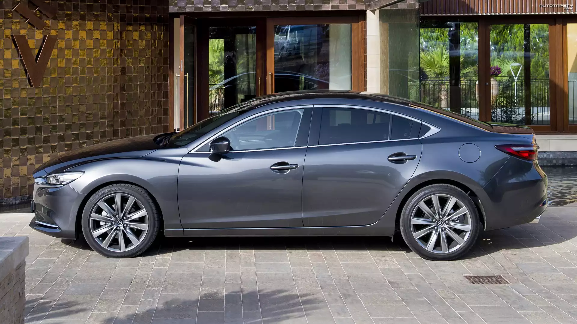 Mazda 6, Sedan, Bok