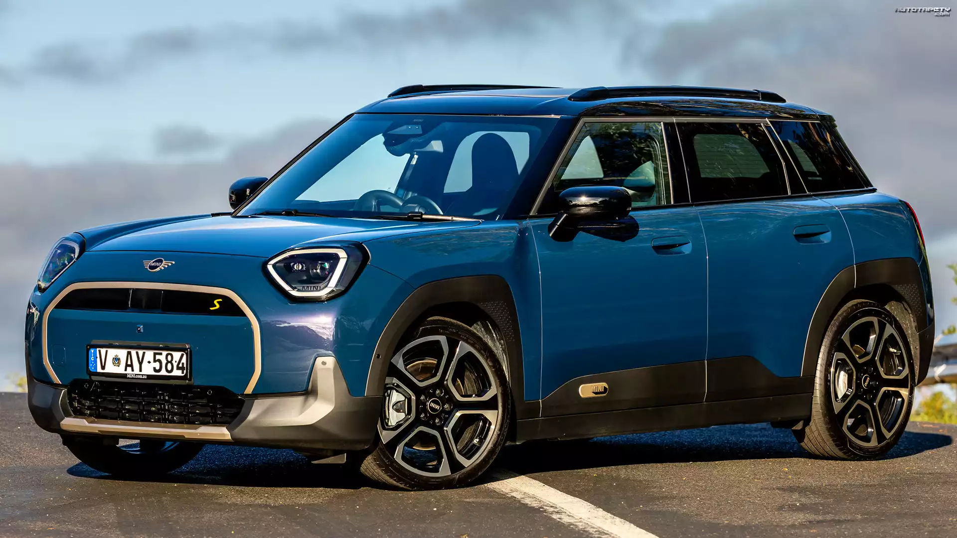 Mini Aceman, SE