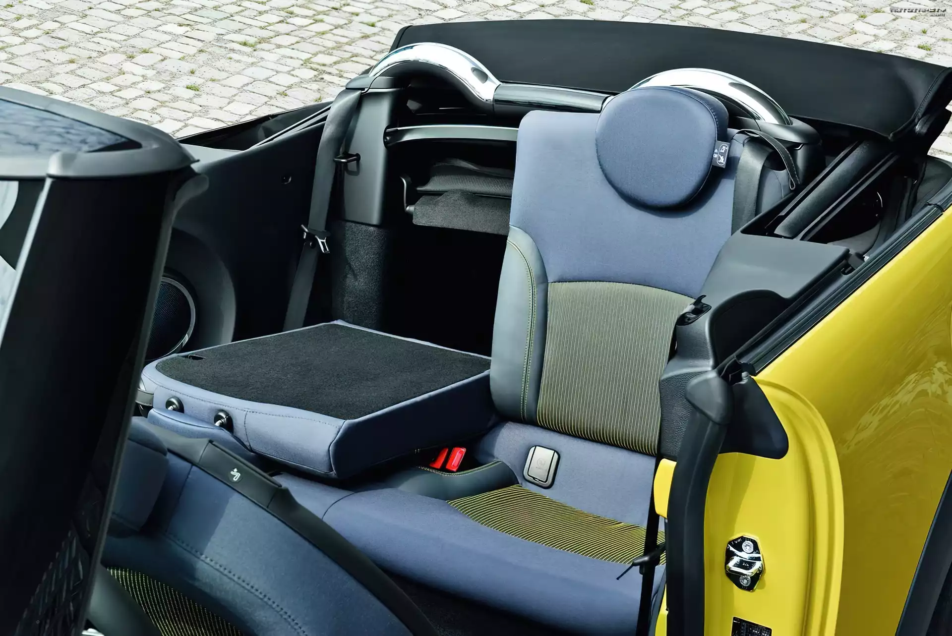 Mini Cabrio, Składane, Tylne, Fotele