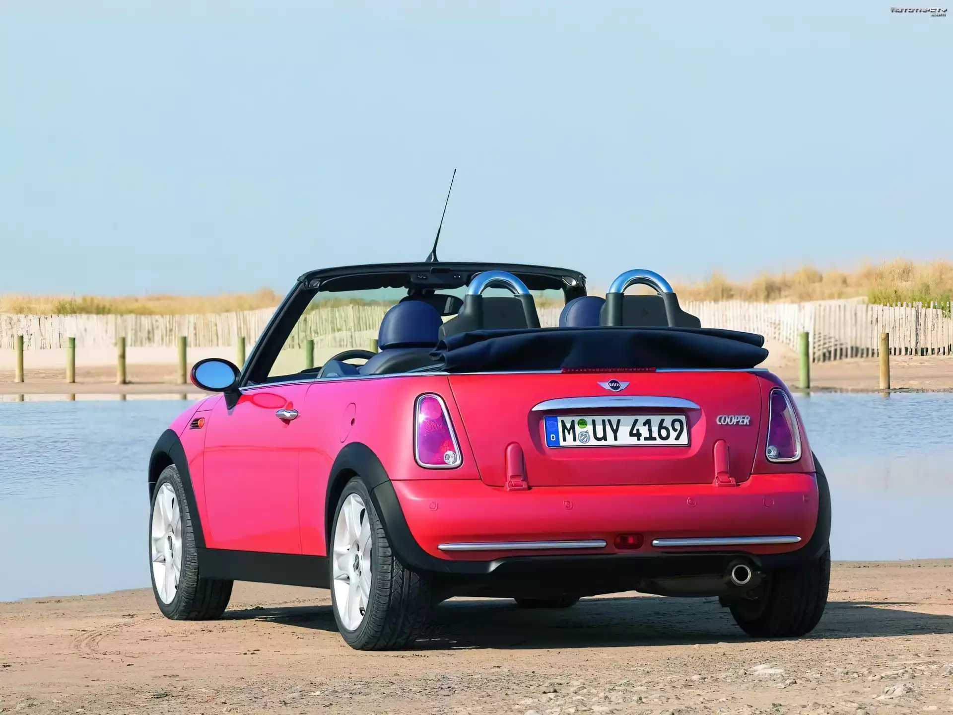 Mini Cabrio, Układ, Wydechowy
