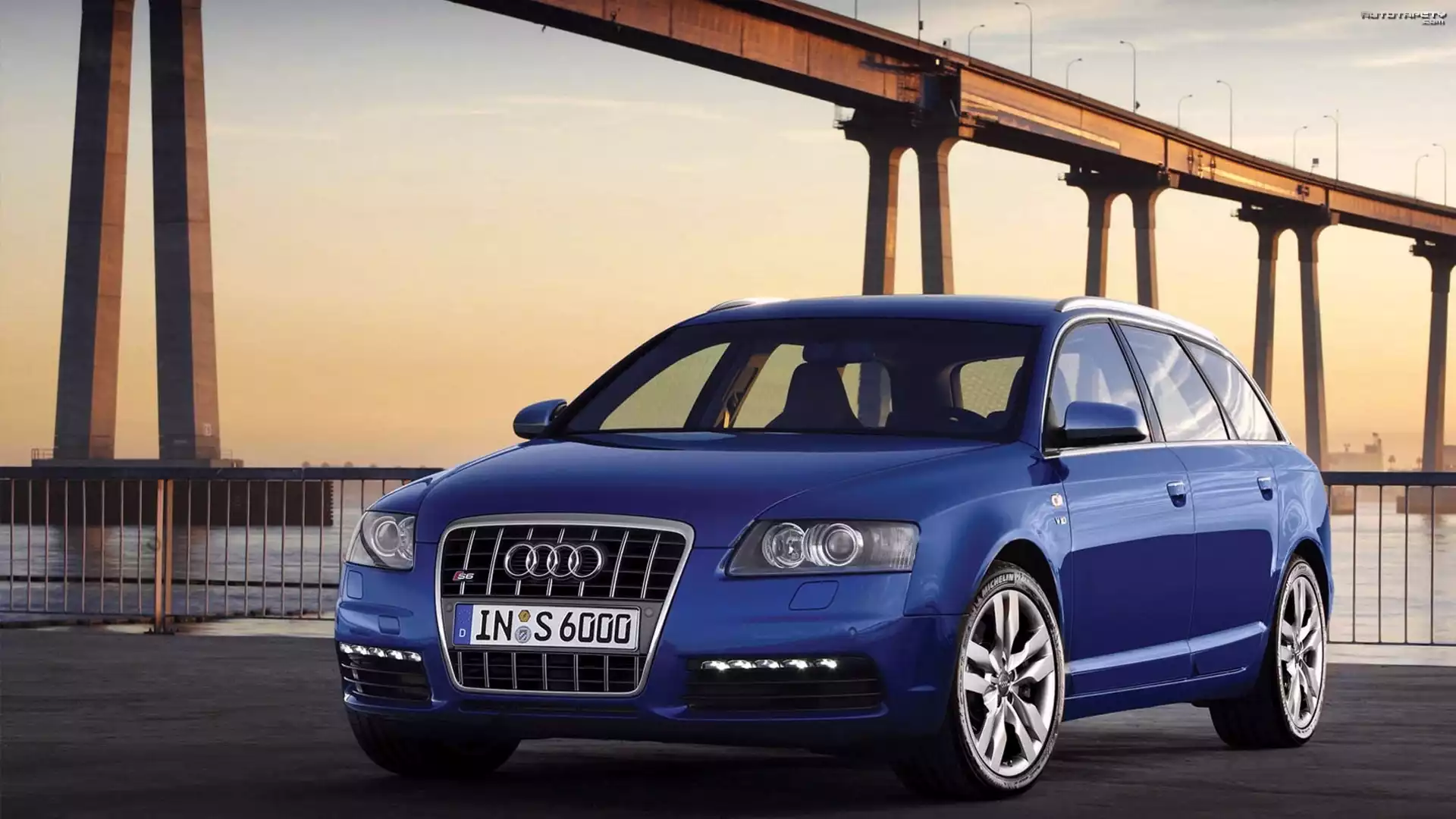 Niebieski, Samochód, Audi, A4 B6, Most