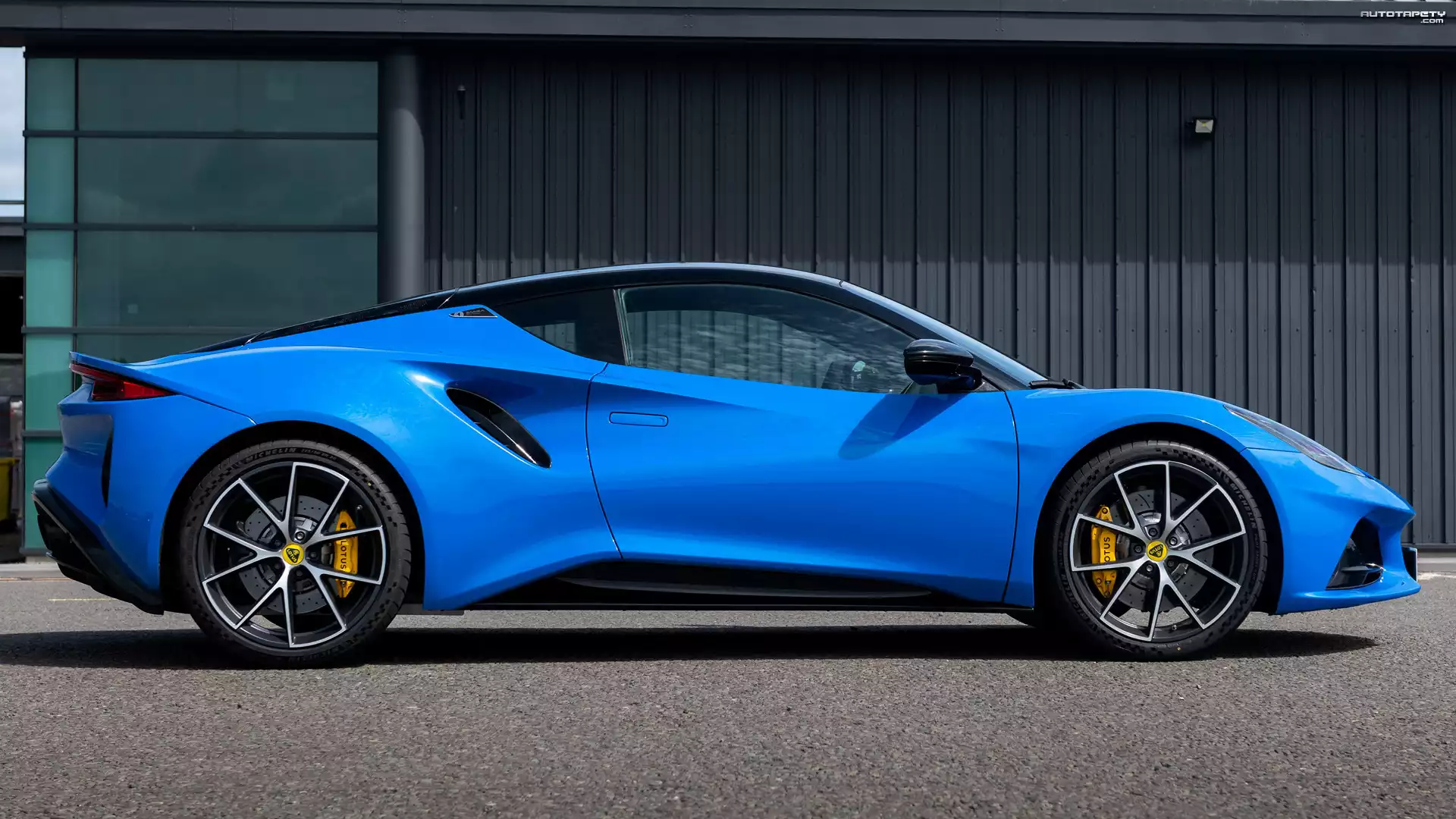 Lotus Emira First, Niebieski