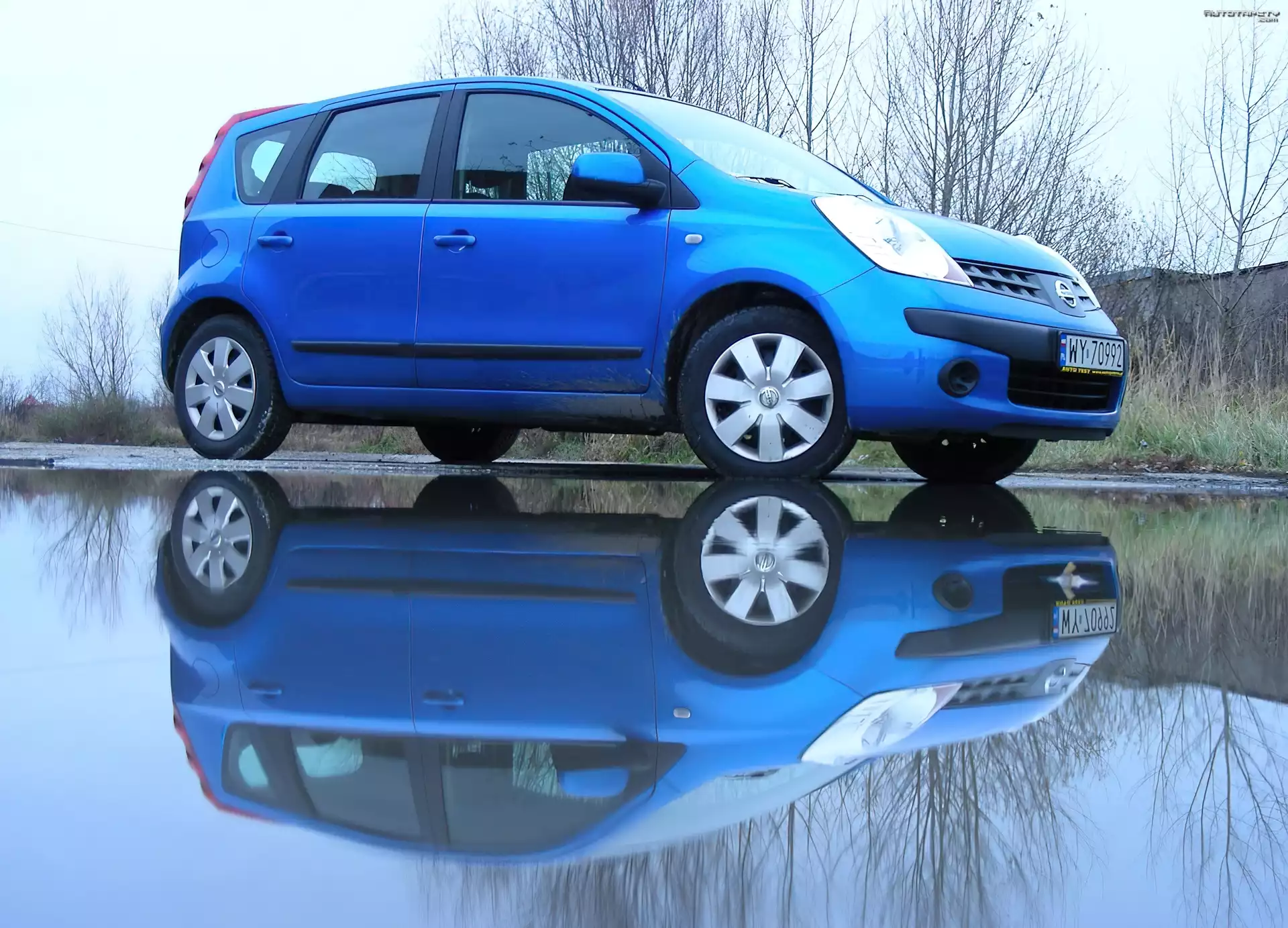 Niebieski, Nissan Note