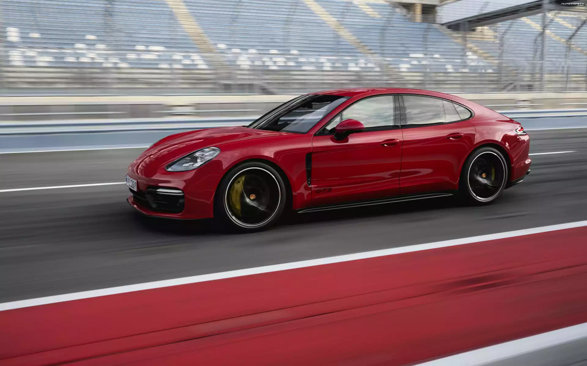 Porsche Panamera GTS