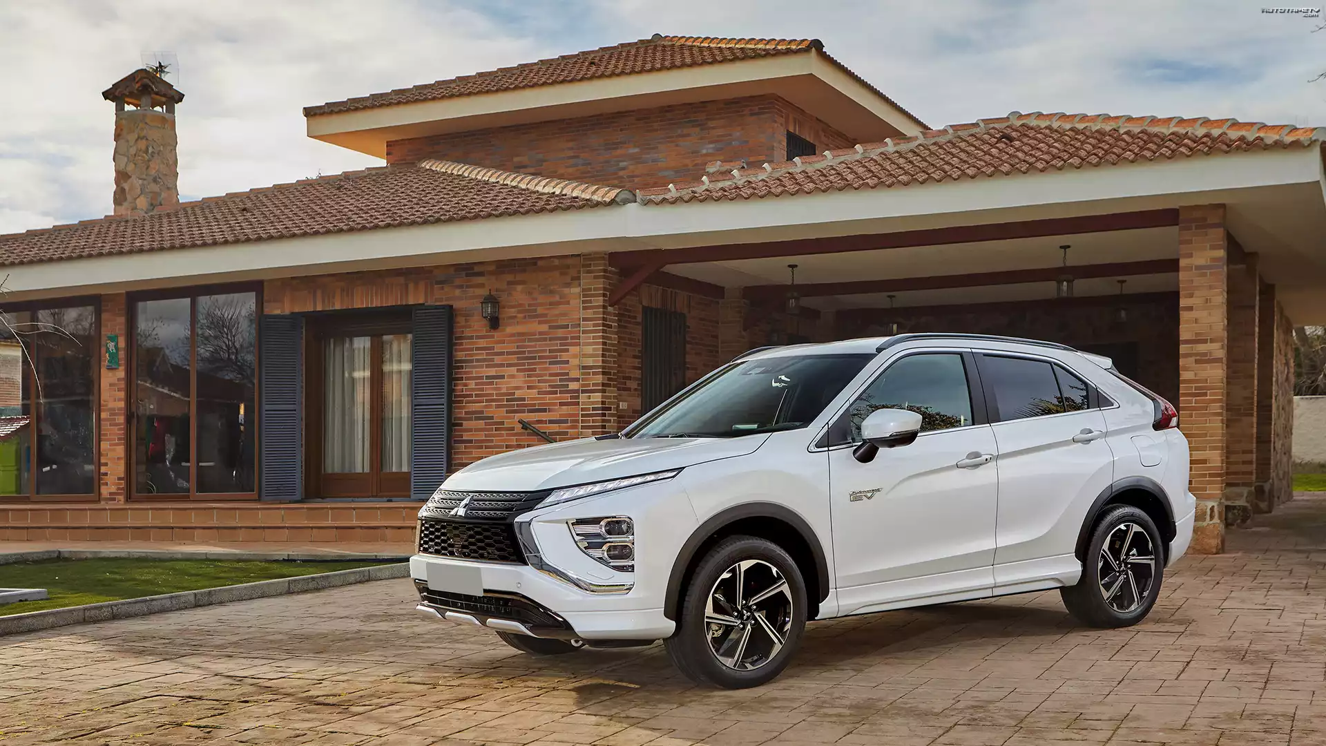Mitsubishi Eclipse Cross, Plug-in, Hybrid