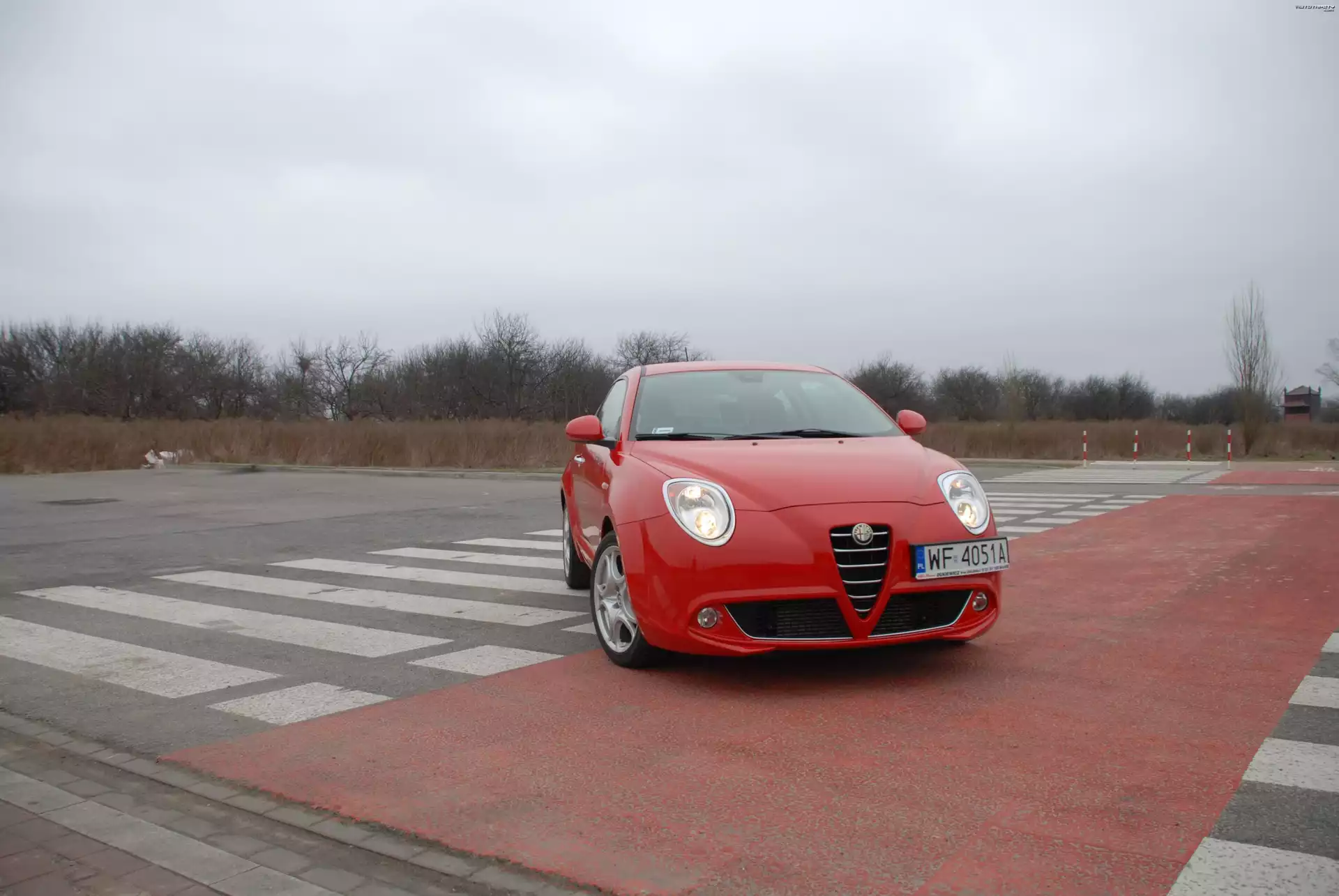 Przód, Alfa Romeo MiTo, Maska