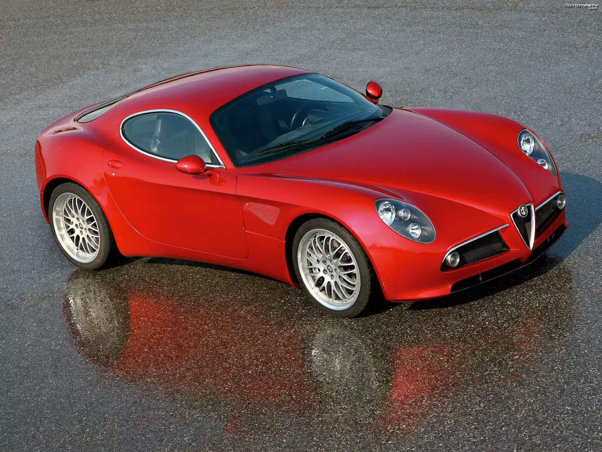 Alfa Romeo 8C