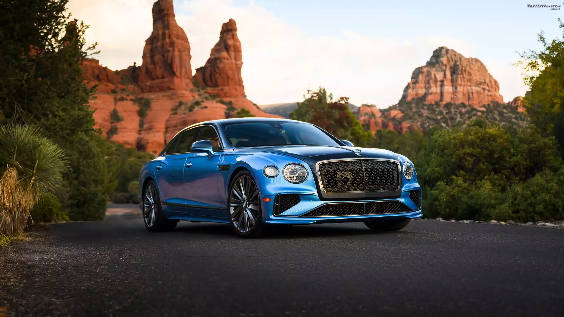 Niebieski, Bentley Flying Spur