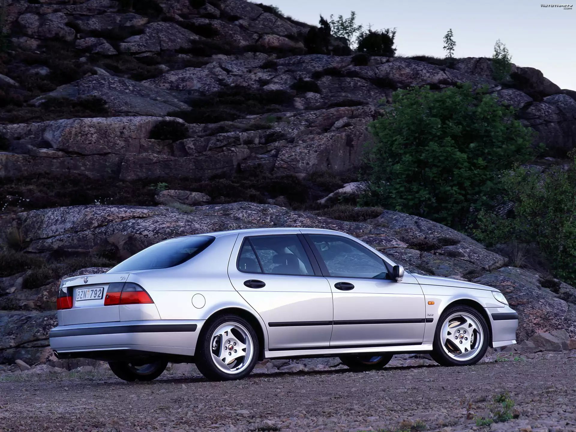 Srebrny, Saab 9-5